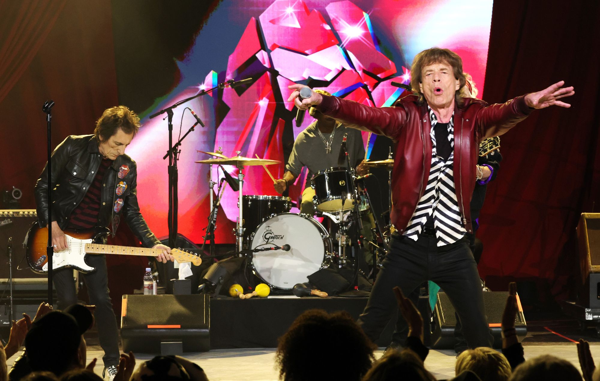 The Rolling Stones анонсуюць сусветнае турнэ 2024, калі лагатып з'яўляецца па ўсім свеце