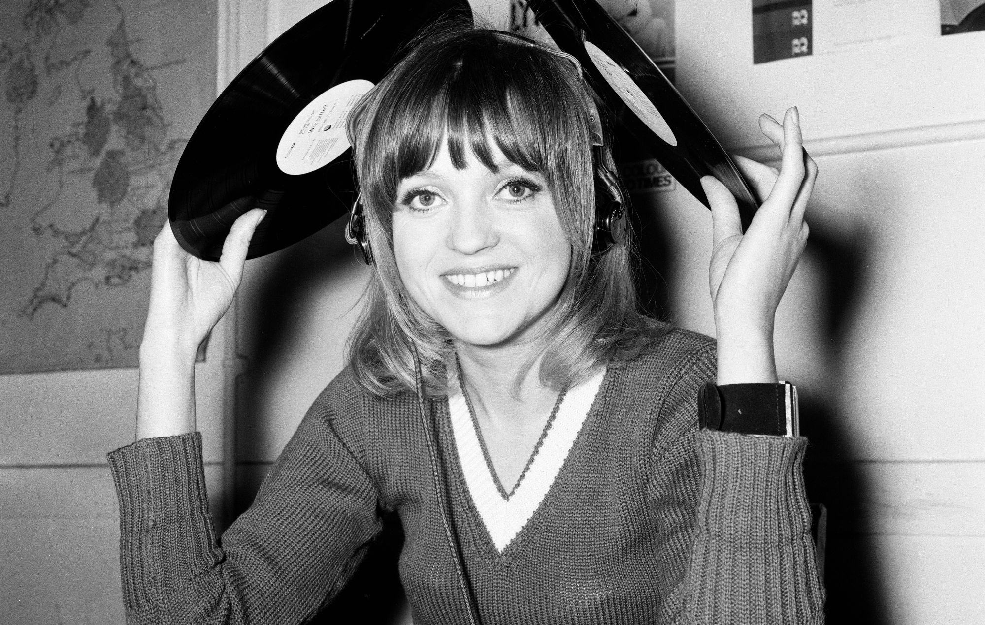 Слухайце апошнія шоу Эні Найтынгейл для BBC Radio 1