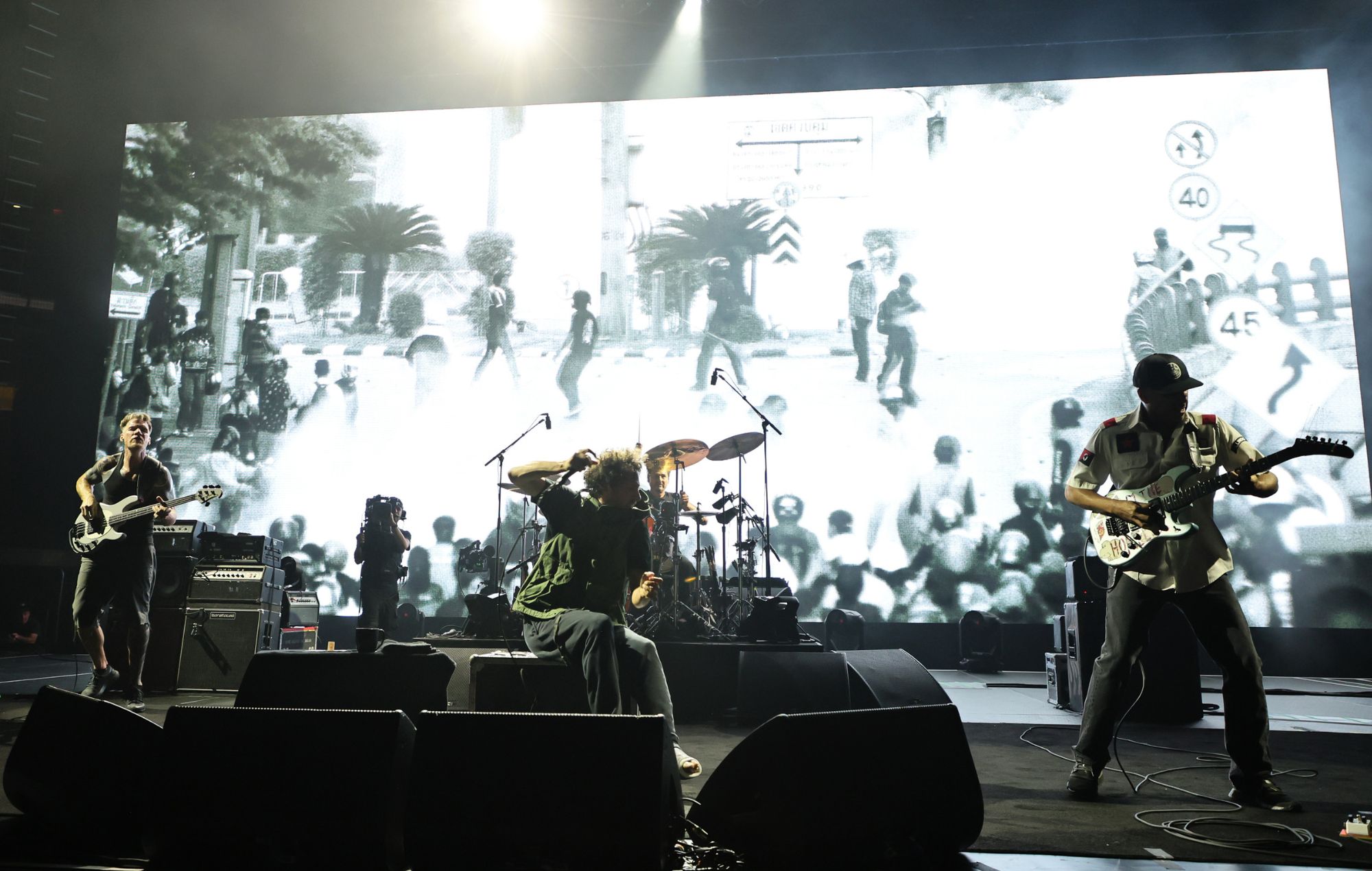 Rage Against The Machine «больш не будуць гастраляваць або выступаць ужывую»