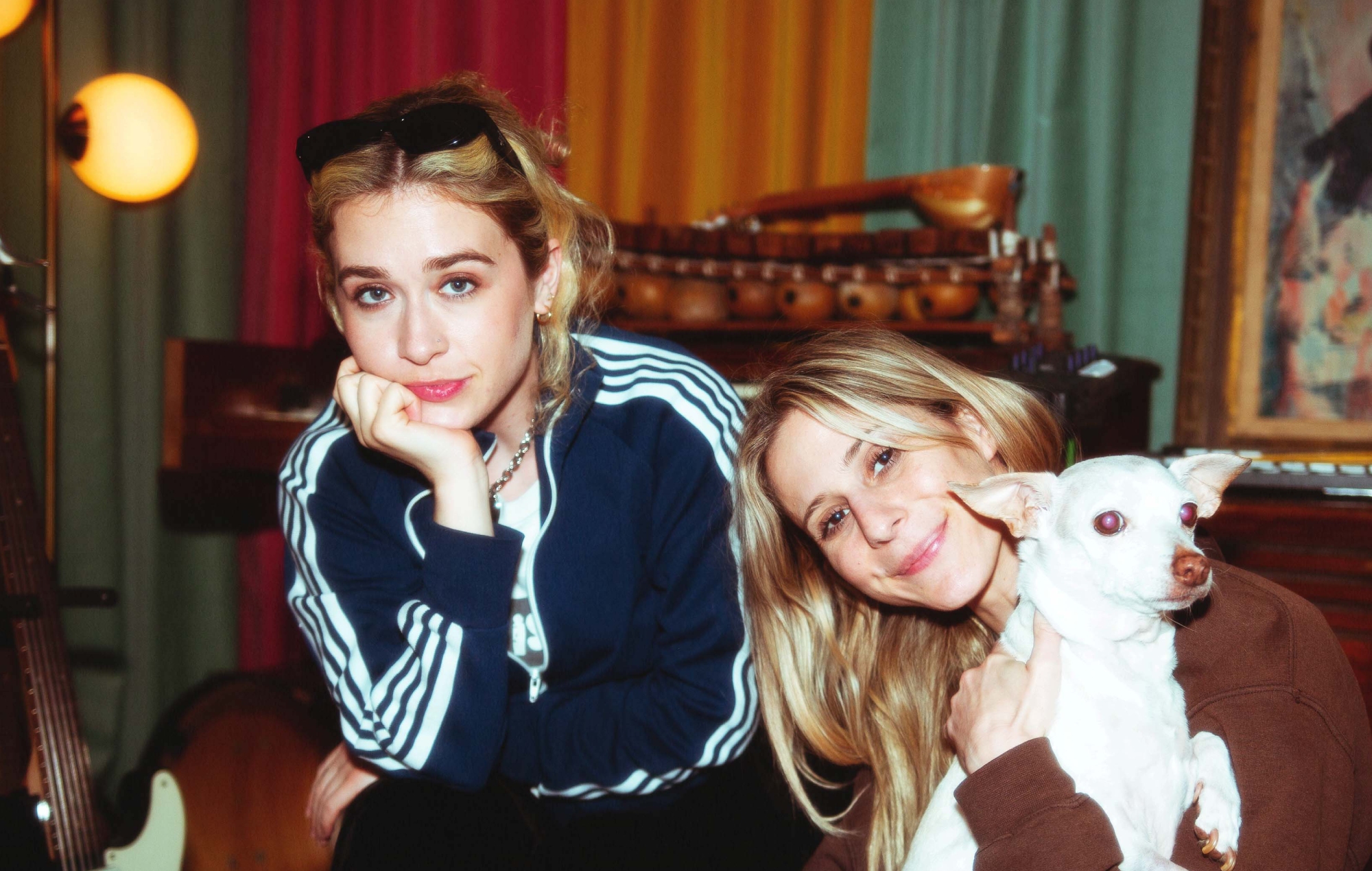 Блондшэл і Булі аб'ядноўваюцца для радаснага гранжа "Docket"