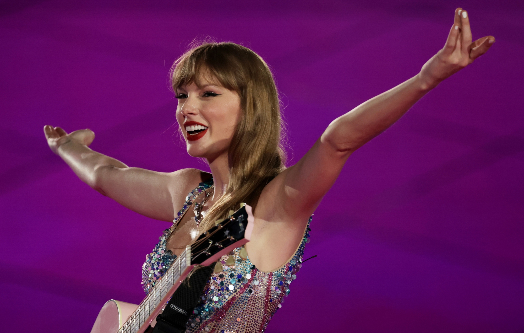 «The Tortured Poets Department» Тэйлар Свіфт б'е рэкорд Spotify з 300 мільёнамі трансляцый у дзень