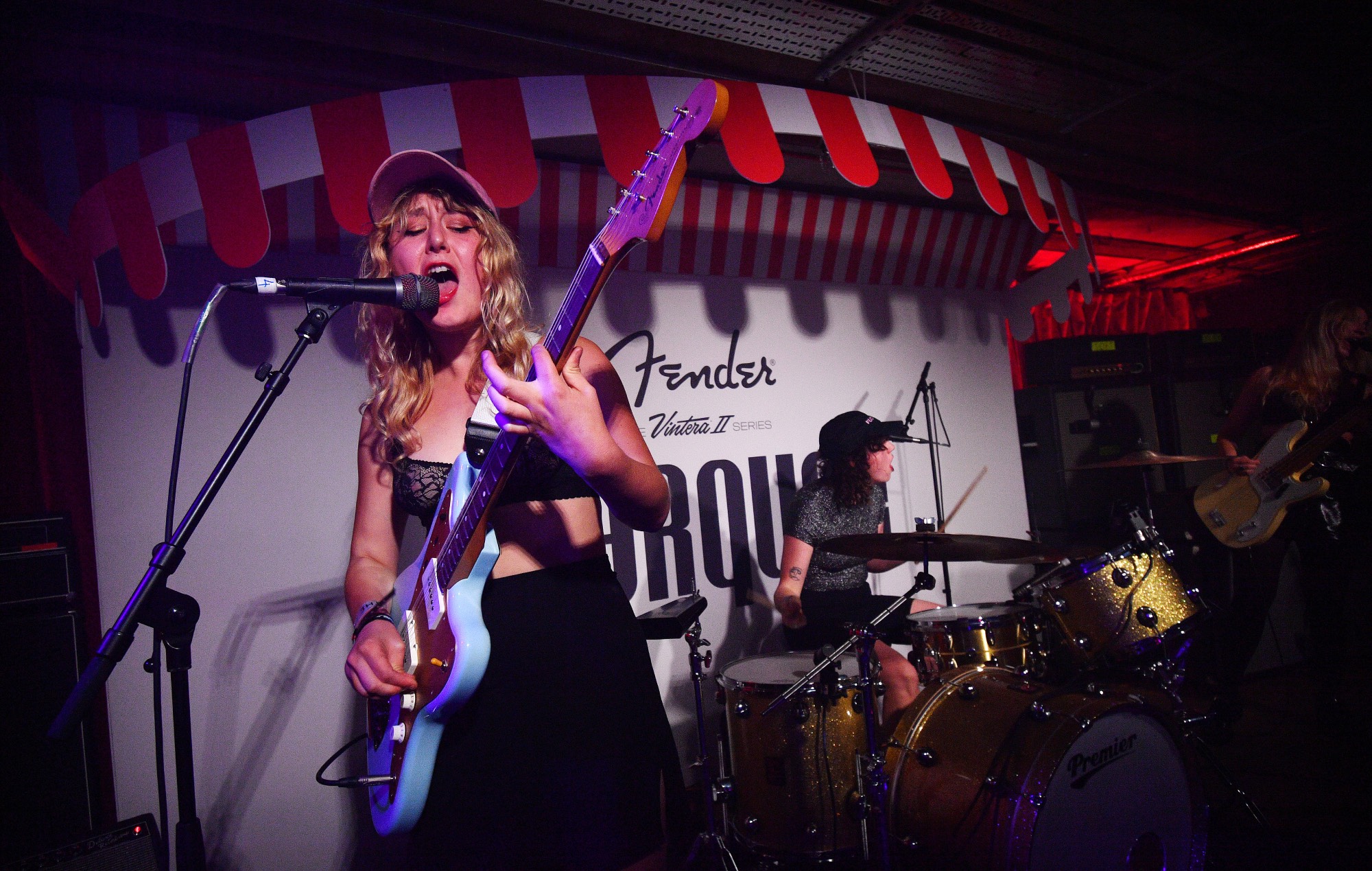 Дзясяткі іншых артыстаў далучаюцца да байкоту Great Escape 2024, бо палова ўдзельнікаў патрабуе адмовіцца ад спонсара фестывалю Barclays у знак салідарнасці з Палестынай