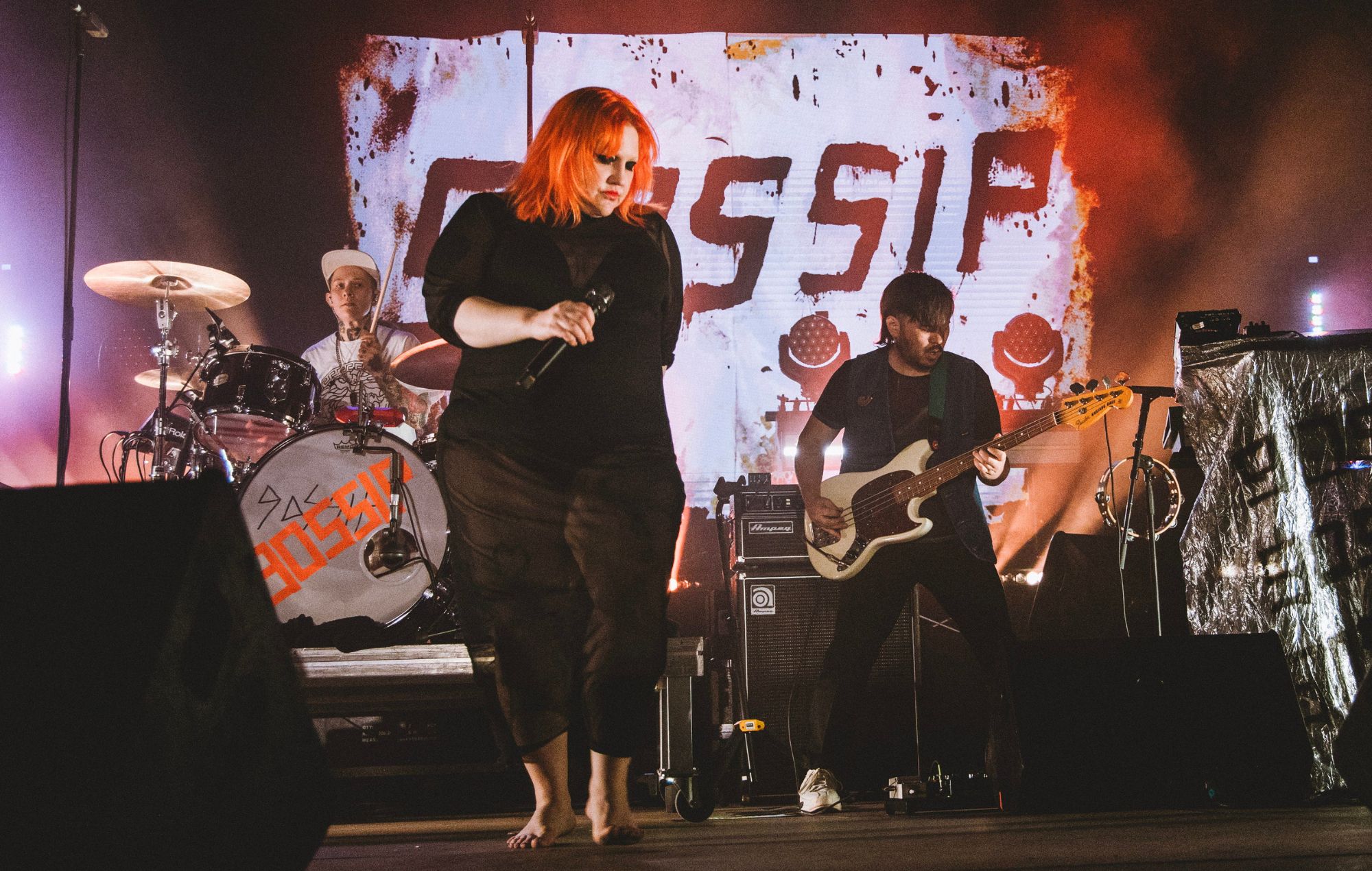 Фанаты рэагуюць на тое, як Gossip заклікаюць урад ЗША падчас сэту