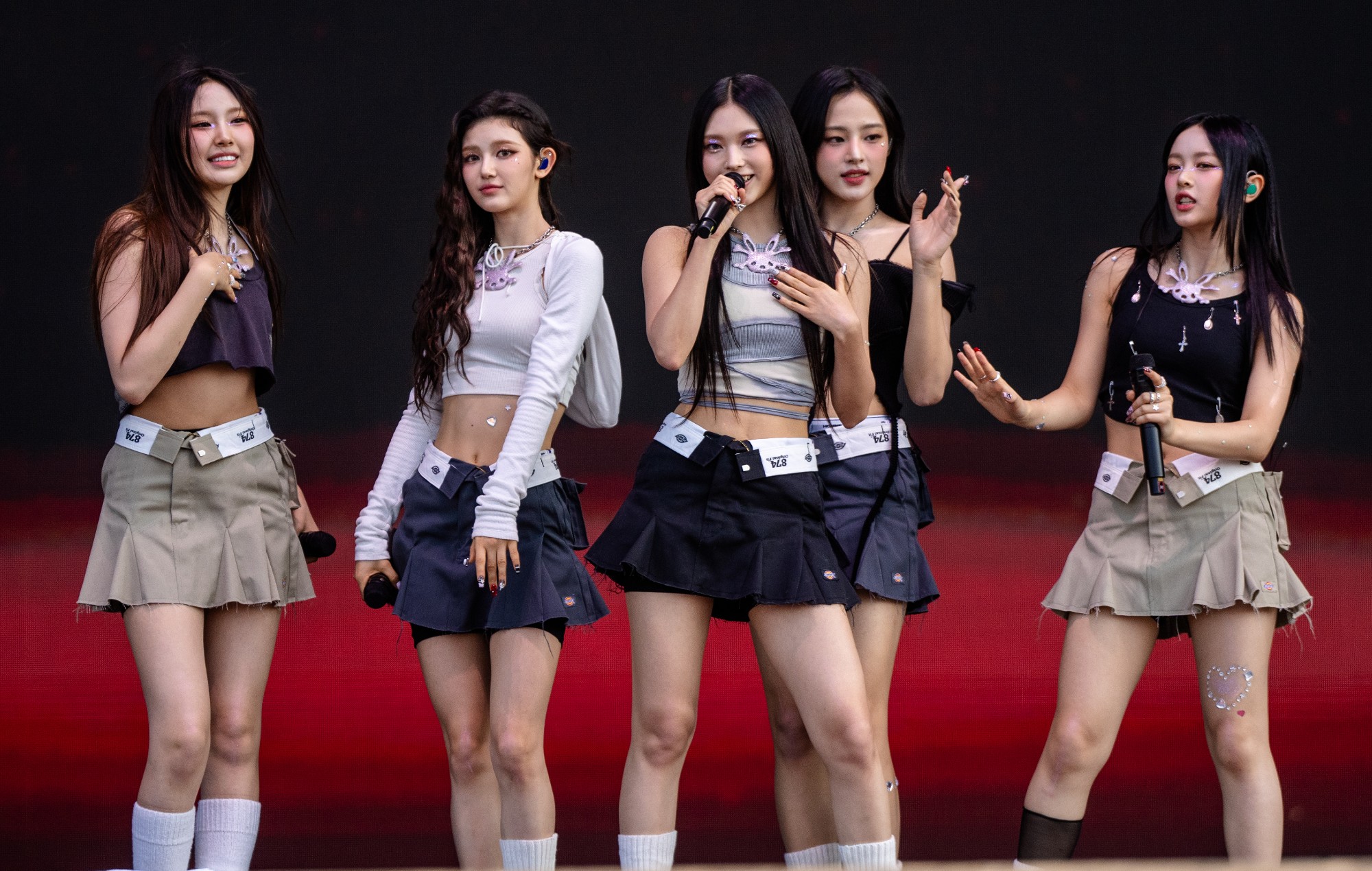 Галасавая падтрымка NewJeans для генеральнага дырэктара ADOR Мін Хі Джына