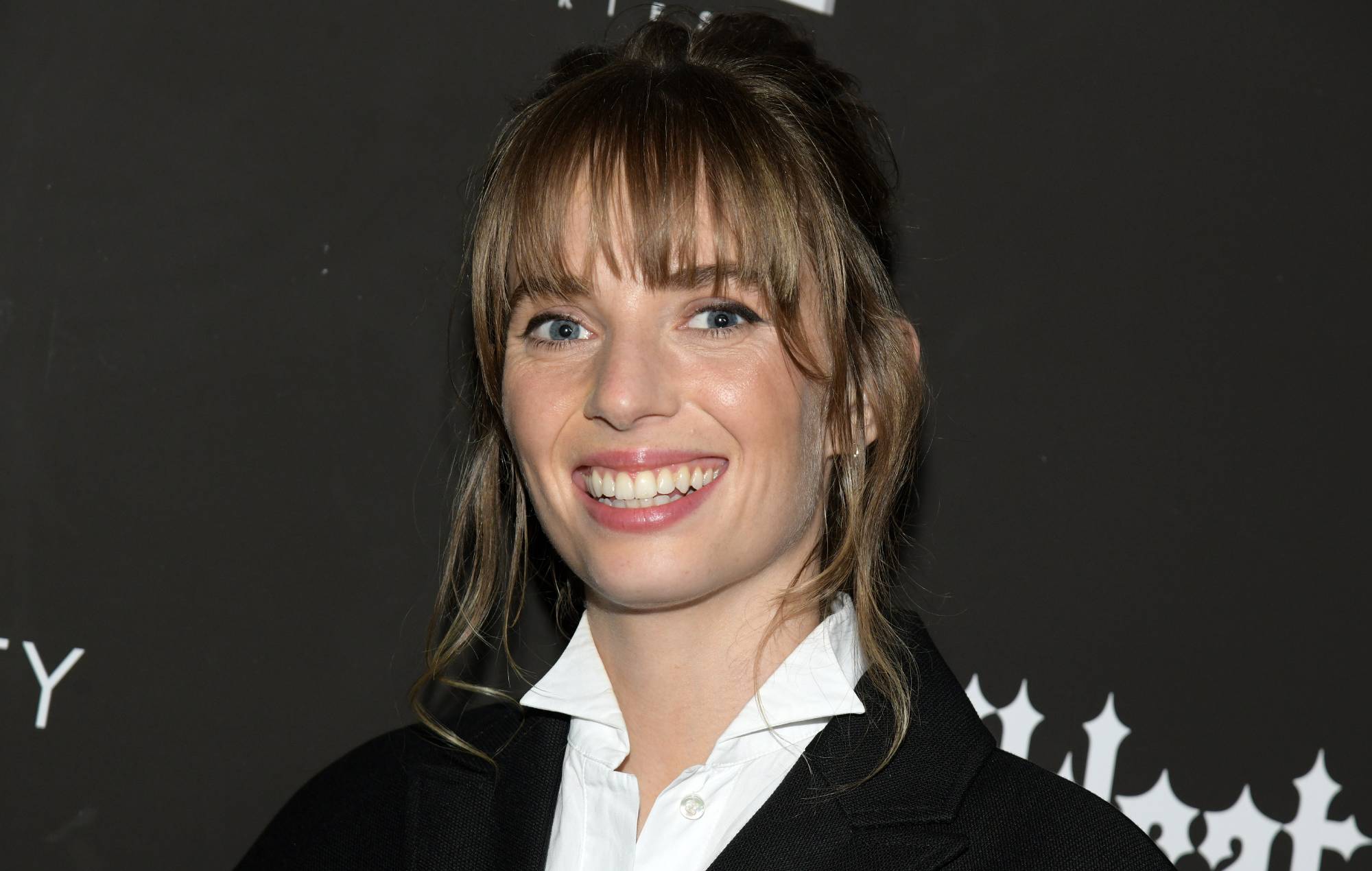 Майя Хоук кажа, што ёй "зручна, што яна не заслугоўвае" жыцця з-за кумаўства