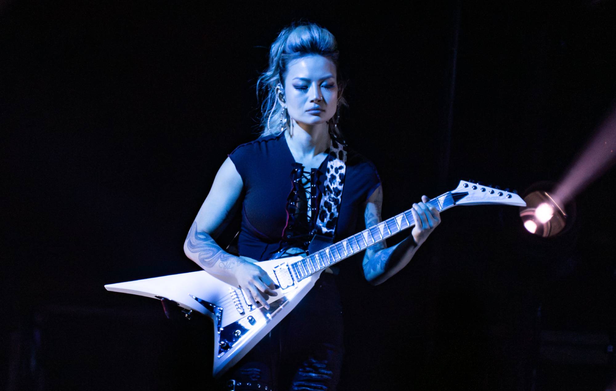 Новы гітарыст Smashing Pumpkins Кікі Вонг выказваецца пасля першых канцэртаў з гуртом