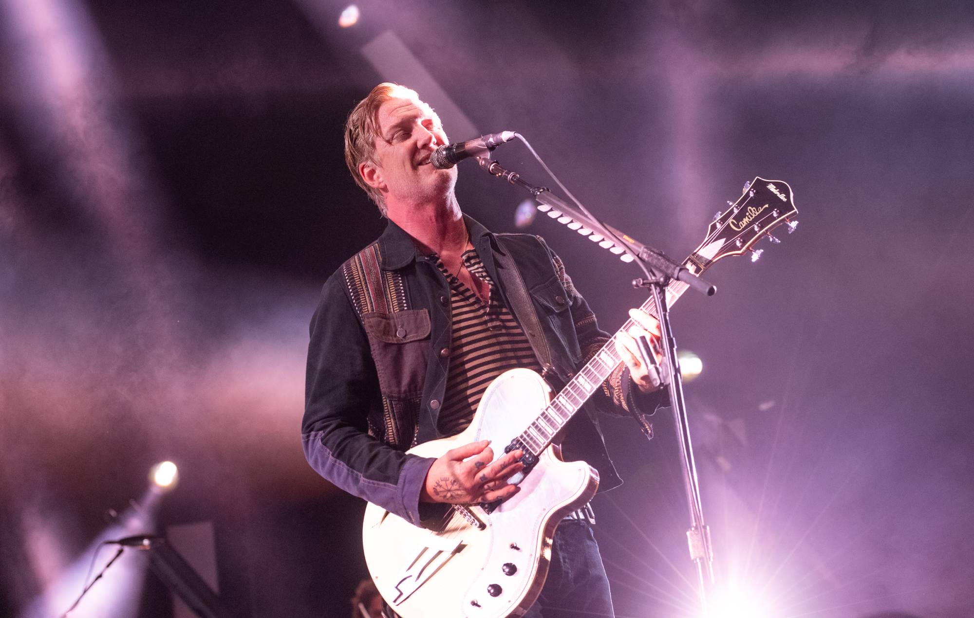 Queens Of The Stone Age падзяліліся кадрамі Wild Wall of Death са здымачнай пляцоўкі Hellfest 2024