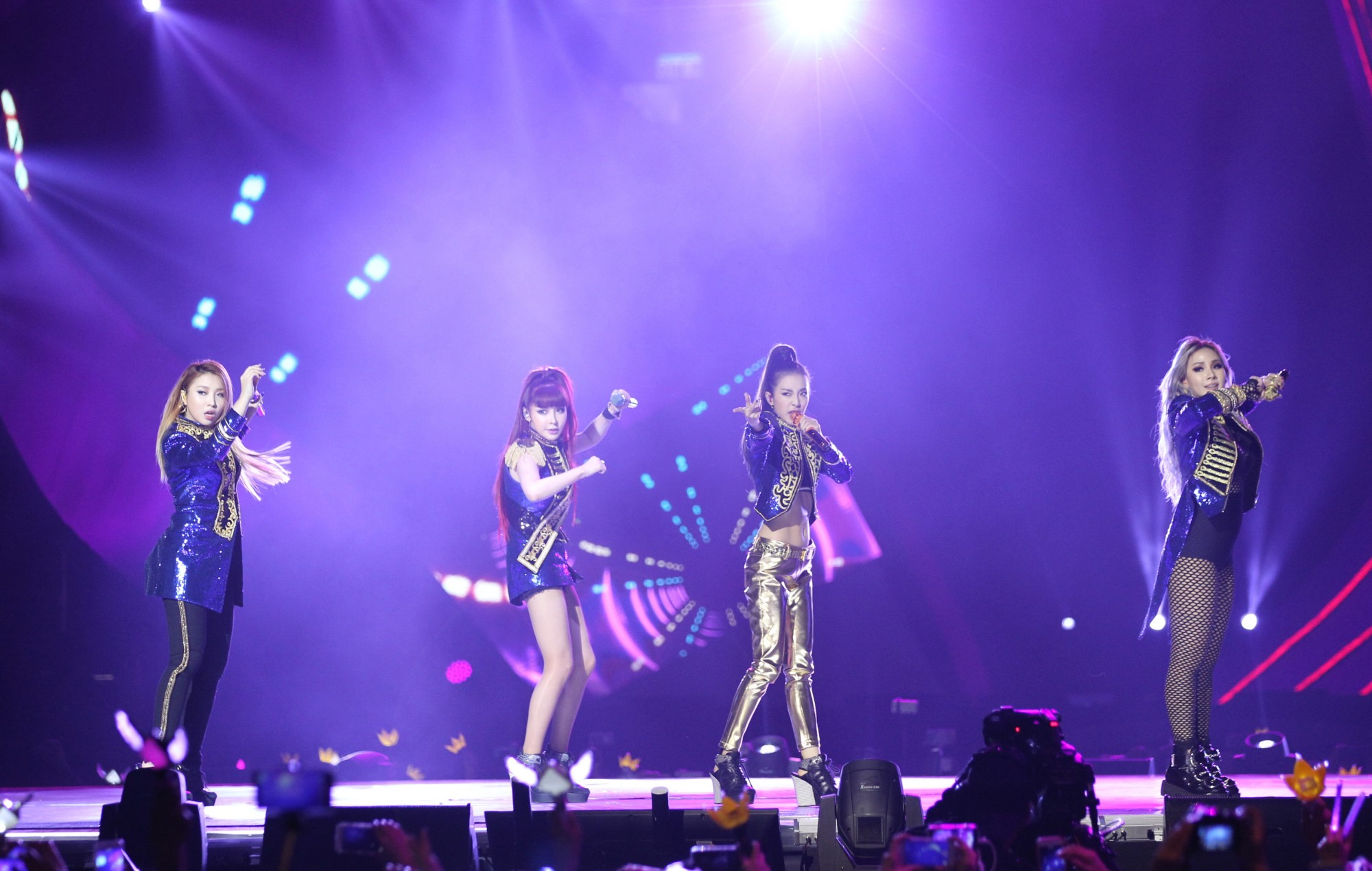 2NE1 2024 - 2025 Сусветнае турнэ "Welcome Back": білеты і іншае