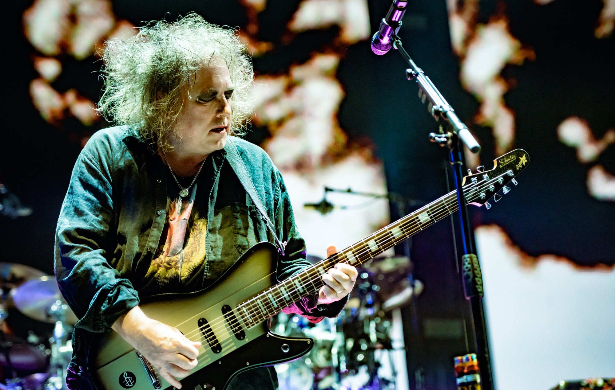 The Cure выпусцілі новы міні-альбом "A Fragile Thing" з рэміксам Роберта Сміта