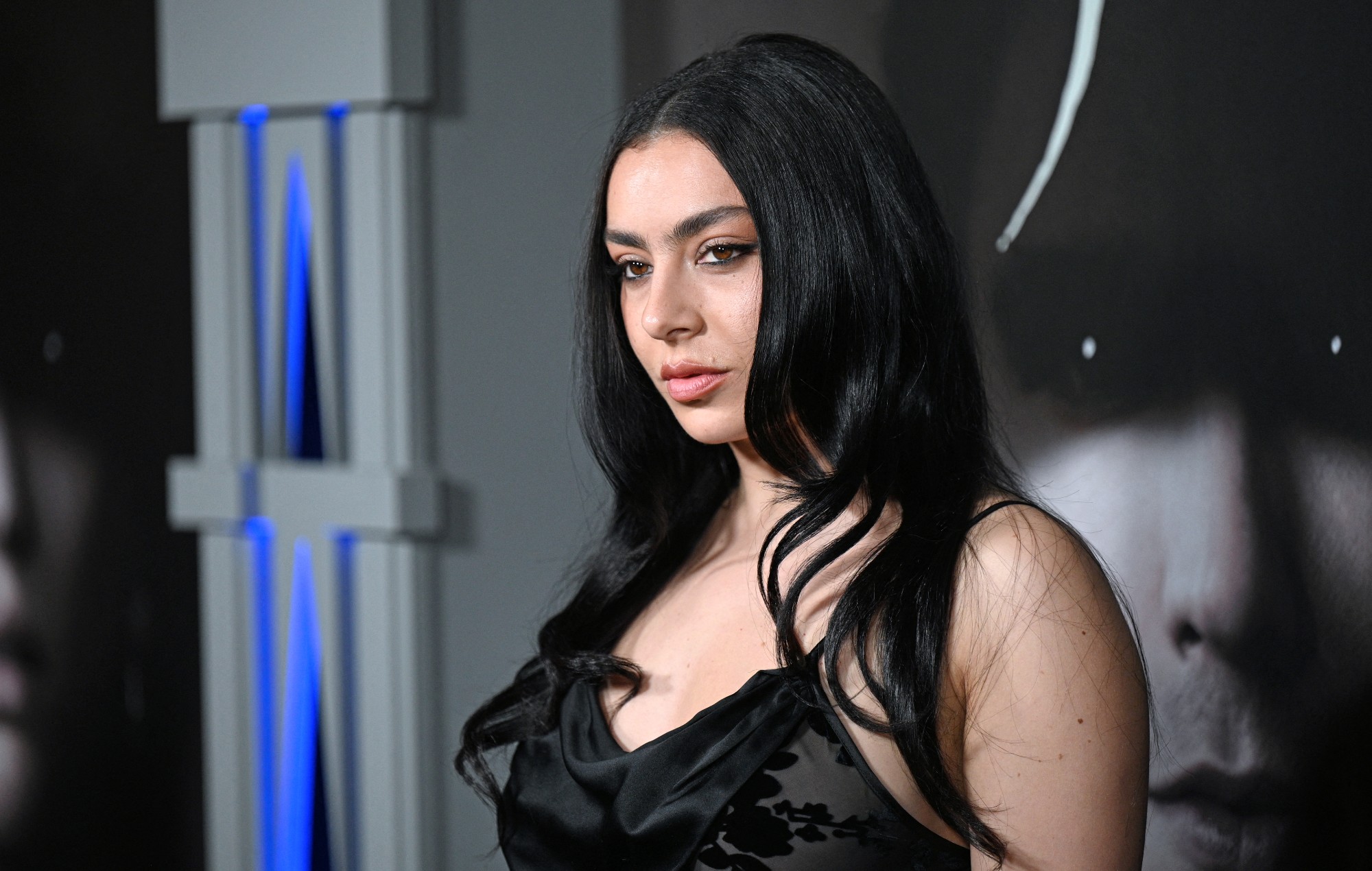Charli XCX будзе здымацца ў новым фільме A24, заснаваным на яе ўласнай арыгінальнай ідэі