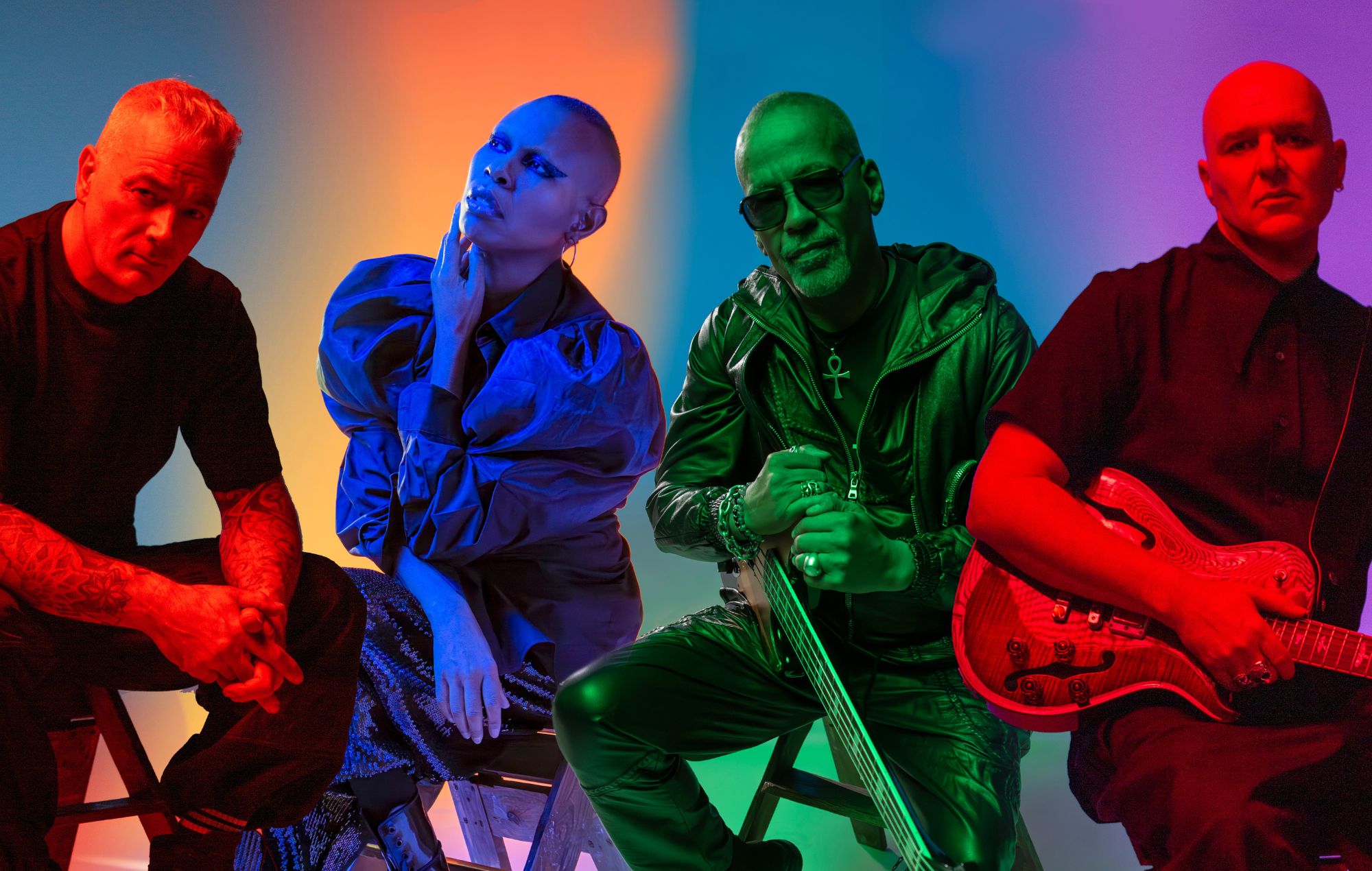 Skunk Anansie абвяшчае аб новым альбоме "Балючая праўда", бо басіст Кас раскрывае дыягназ рака 4 этапу 4