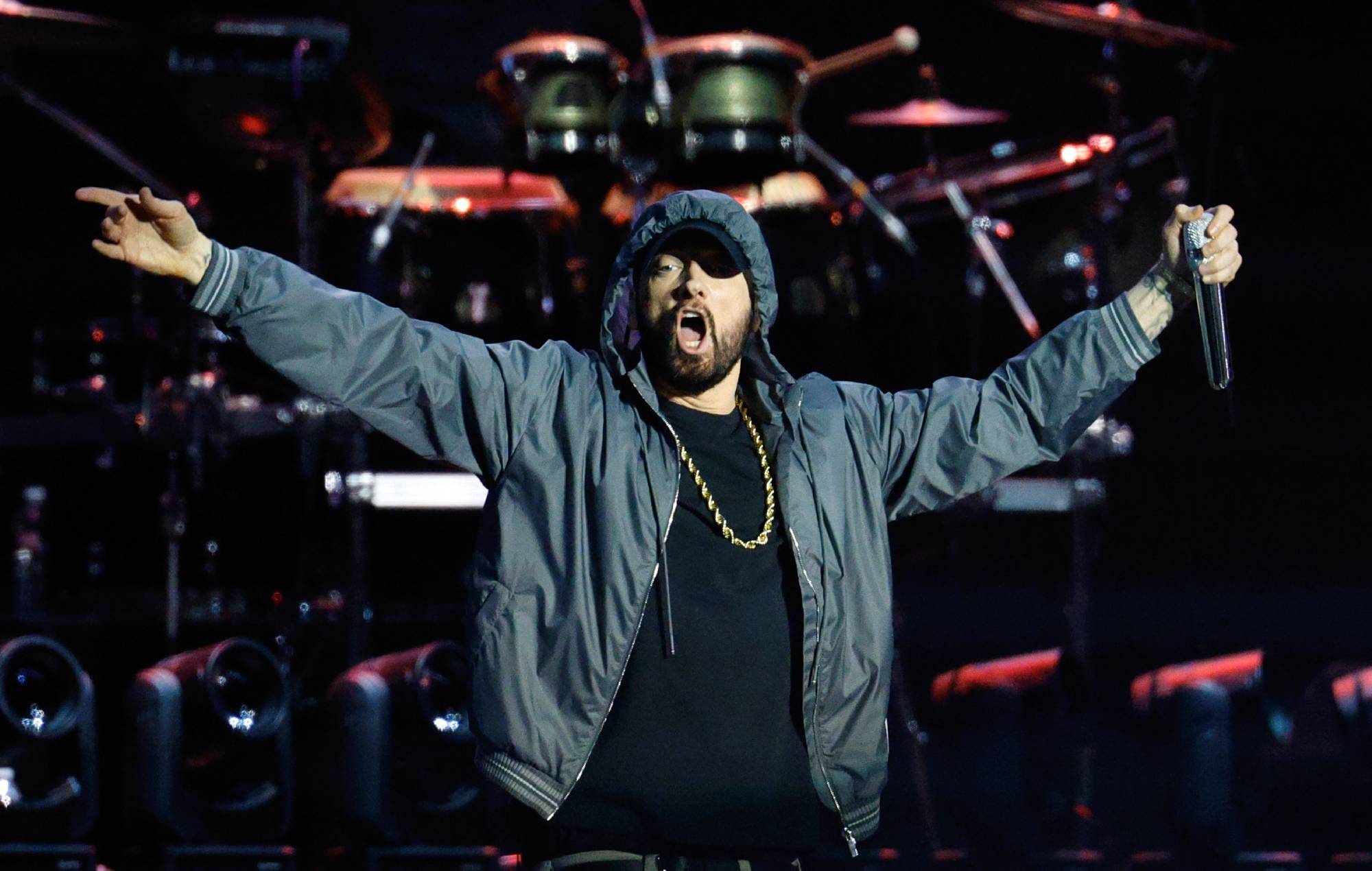 Выдавец Eminem падае ў суд на Detroit Ford Doold за выкарыстанне "Страціць сябе" ў рэкламе