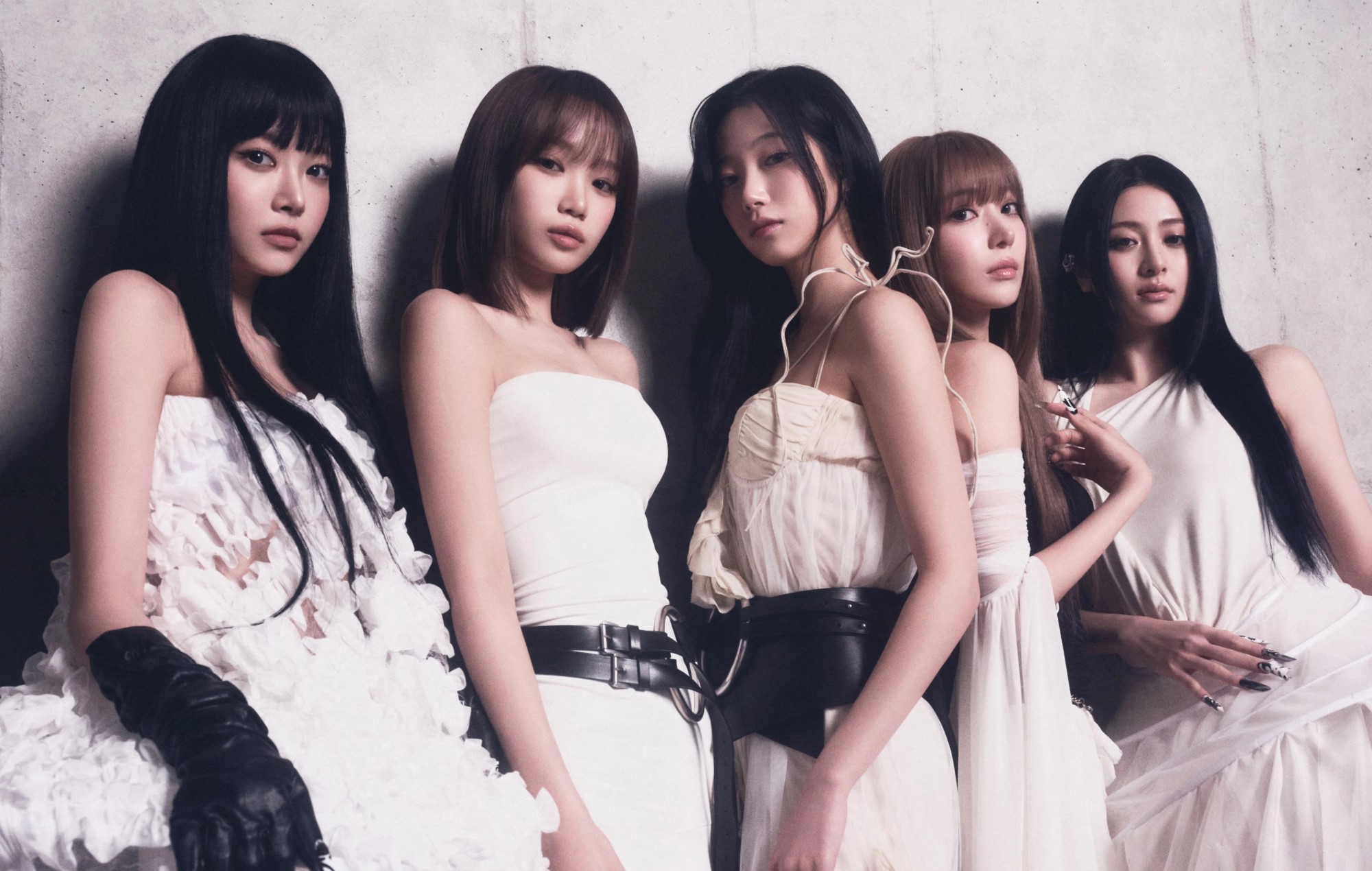 Le Sserafim - "Гарачы" агляд: Танцы праз агонь