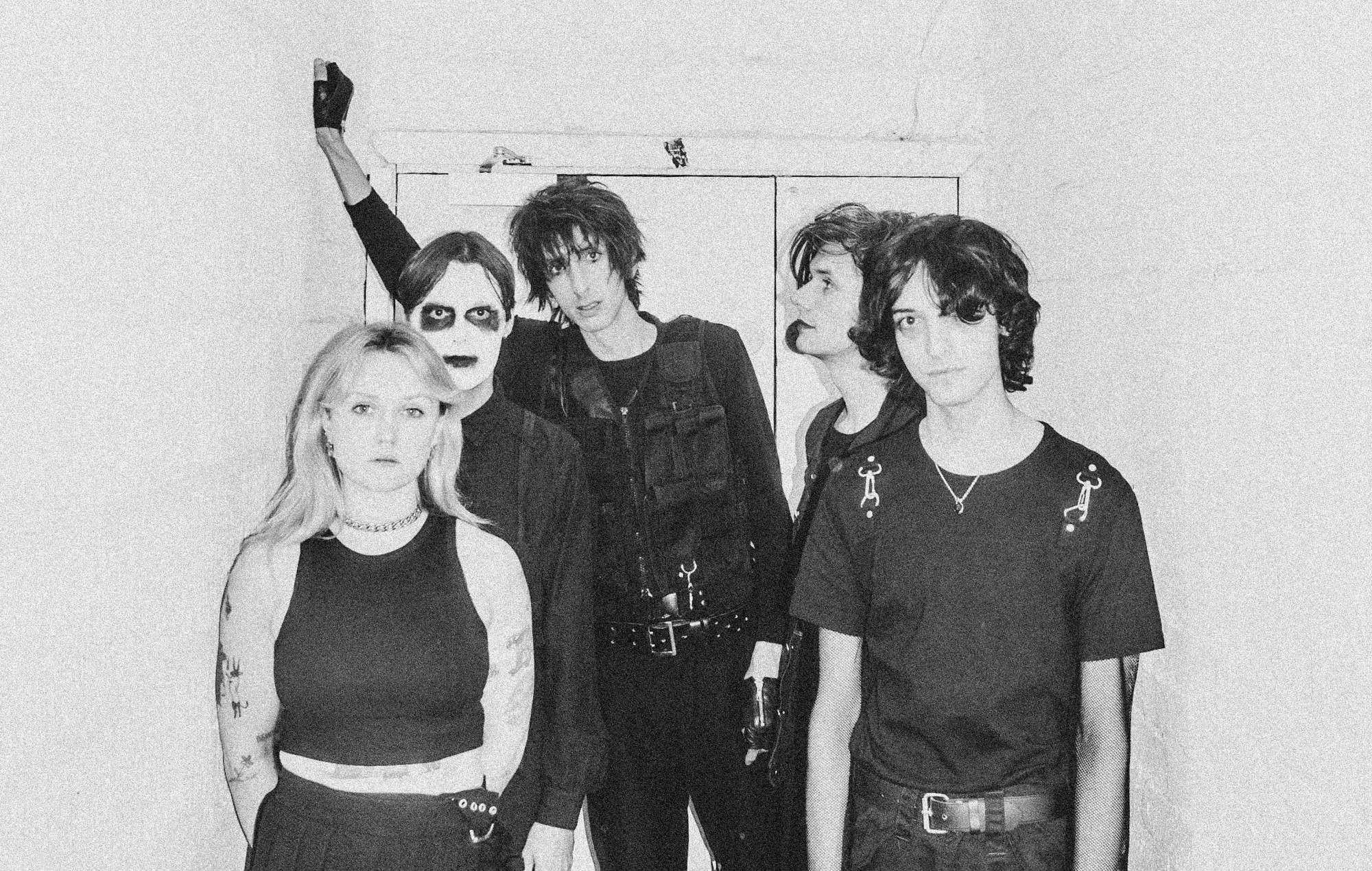 Жахі - агляд "Начное жыццё"