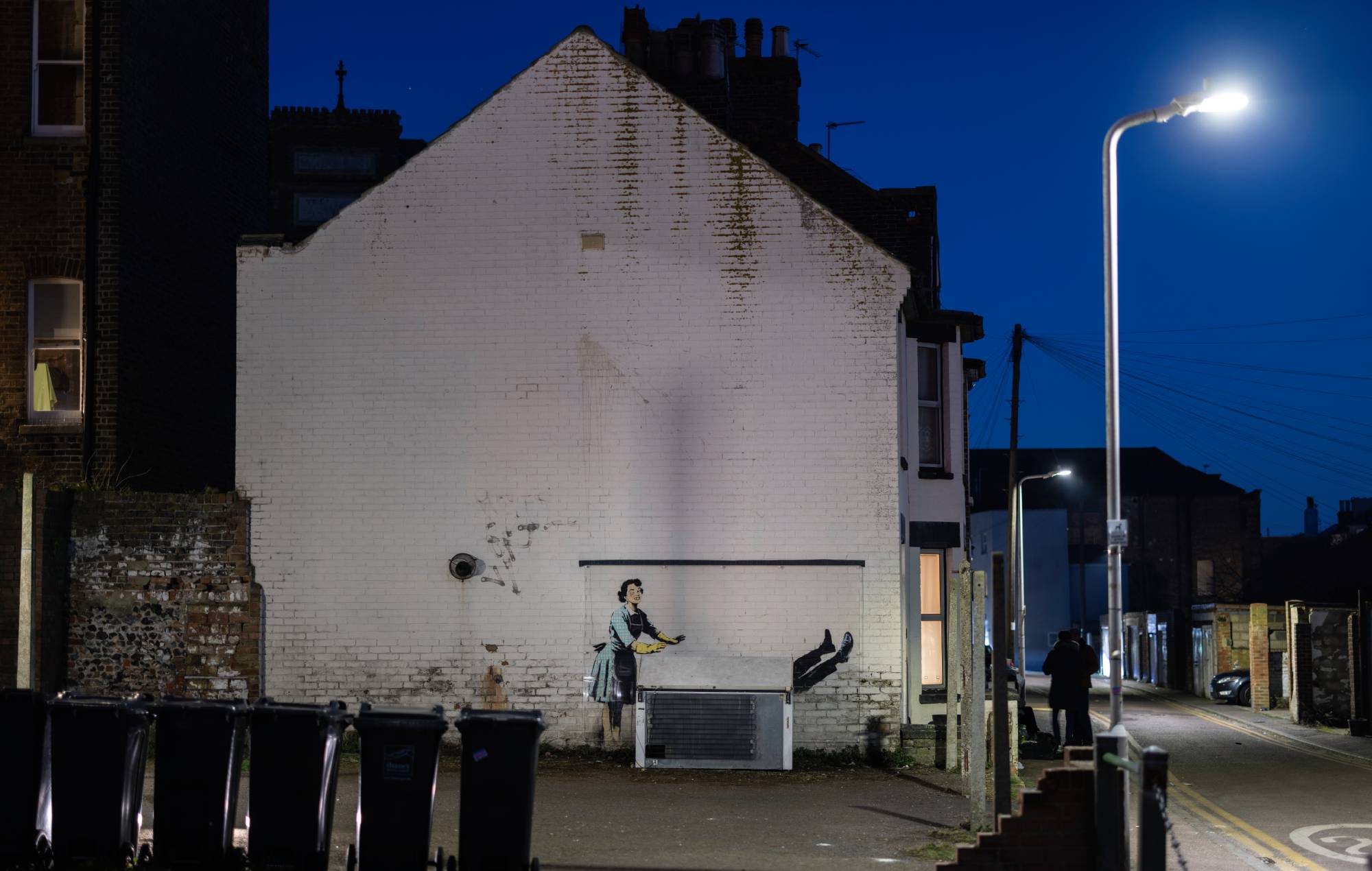 Рэдкія відэаматэрыялы каманды Banksy на працы, захопленыя ў Маргатэ