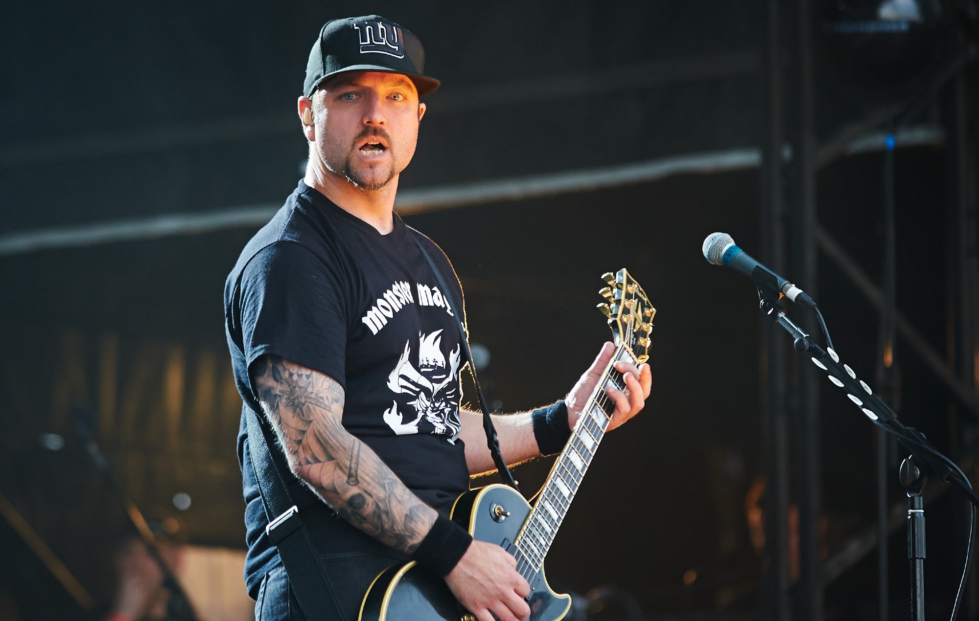 Гітарыст HateBreed з дыягназам пухліна мозгу сярод еўрапейскіх тураў