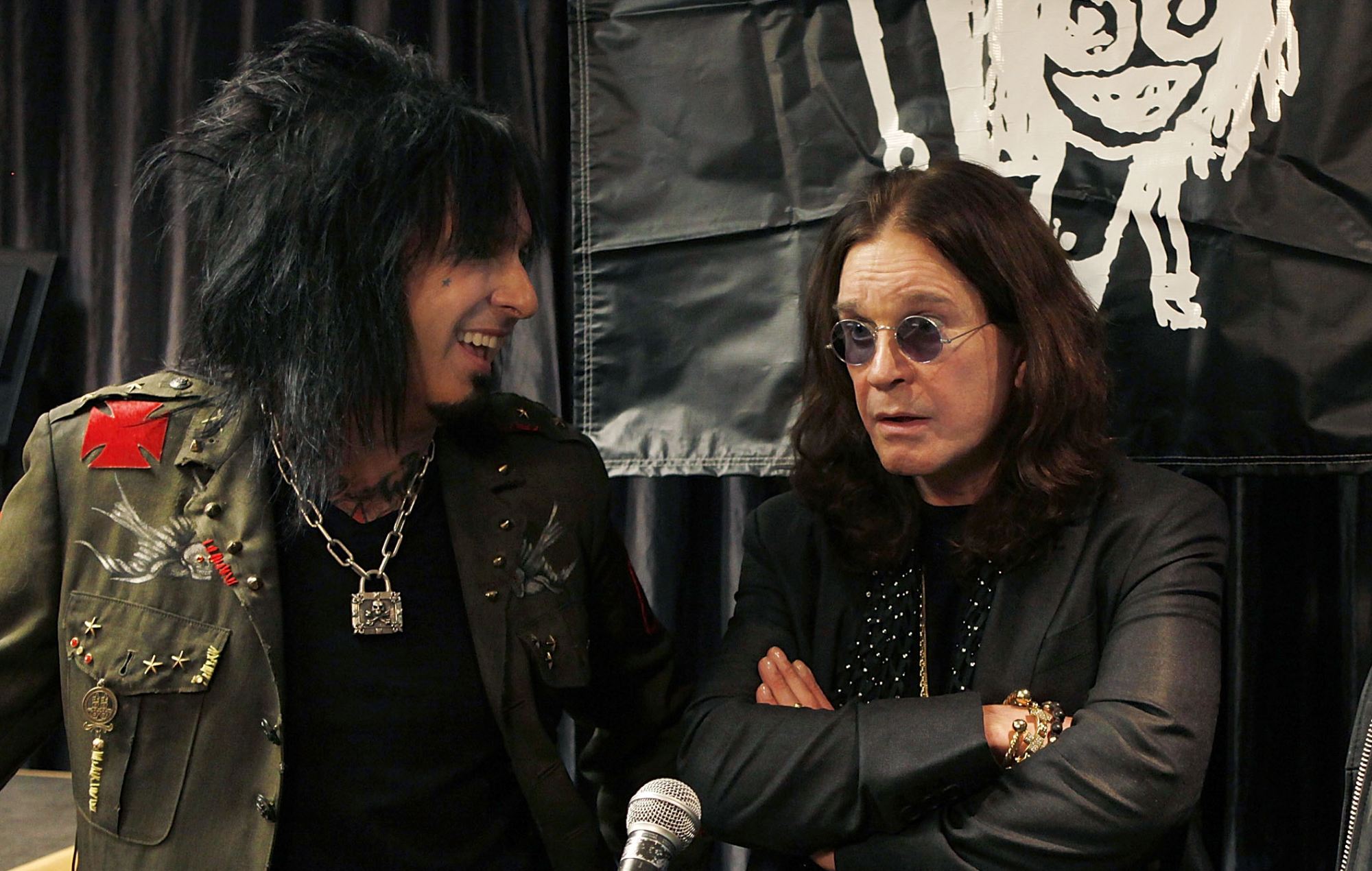 Nikki Sixx раскрывае прычыну, што Mötley Crüe не гуляў у "Back to Helpell Gig" Black Sabbath