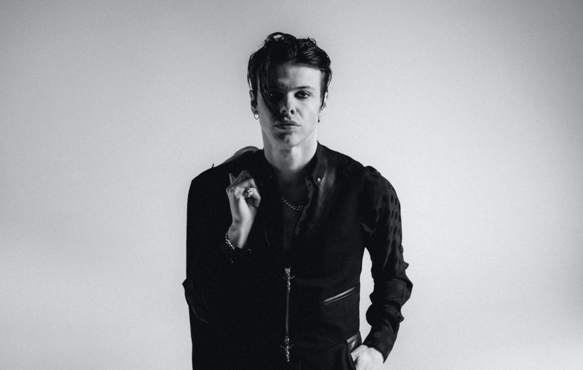 Yungblud замяняе Сэма Фендэра як Headliner Rock Werchter і намякае на магчымае выступленне ў чорнай суботу