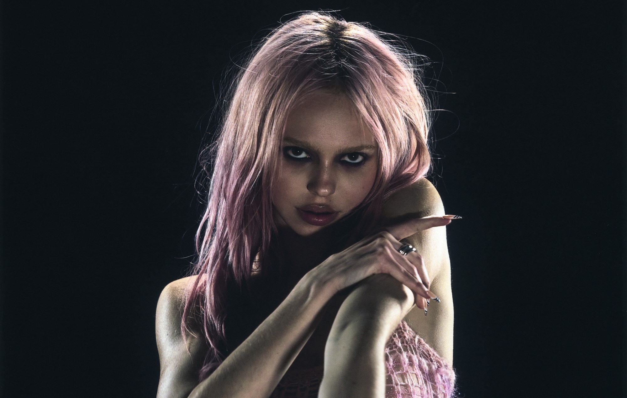 Адэла атрымлівае асалоду ад сваёй ролі найноўшага правакатара Поп