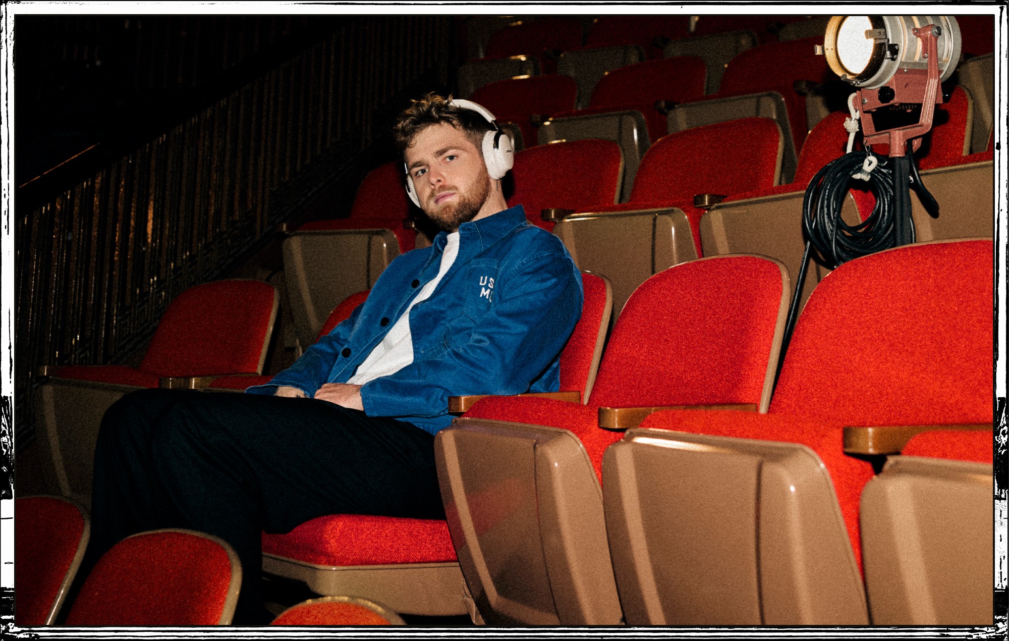 Алекс Уорэн выпускае "Вечнасць (аркестравая версія") "ад" Bose x NME: C25 'Mixtape