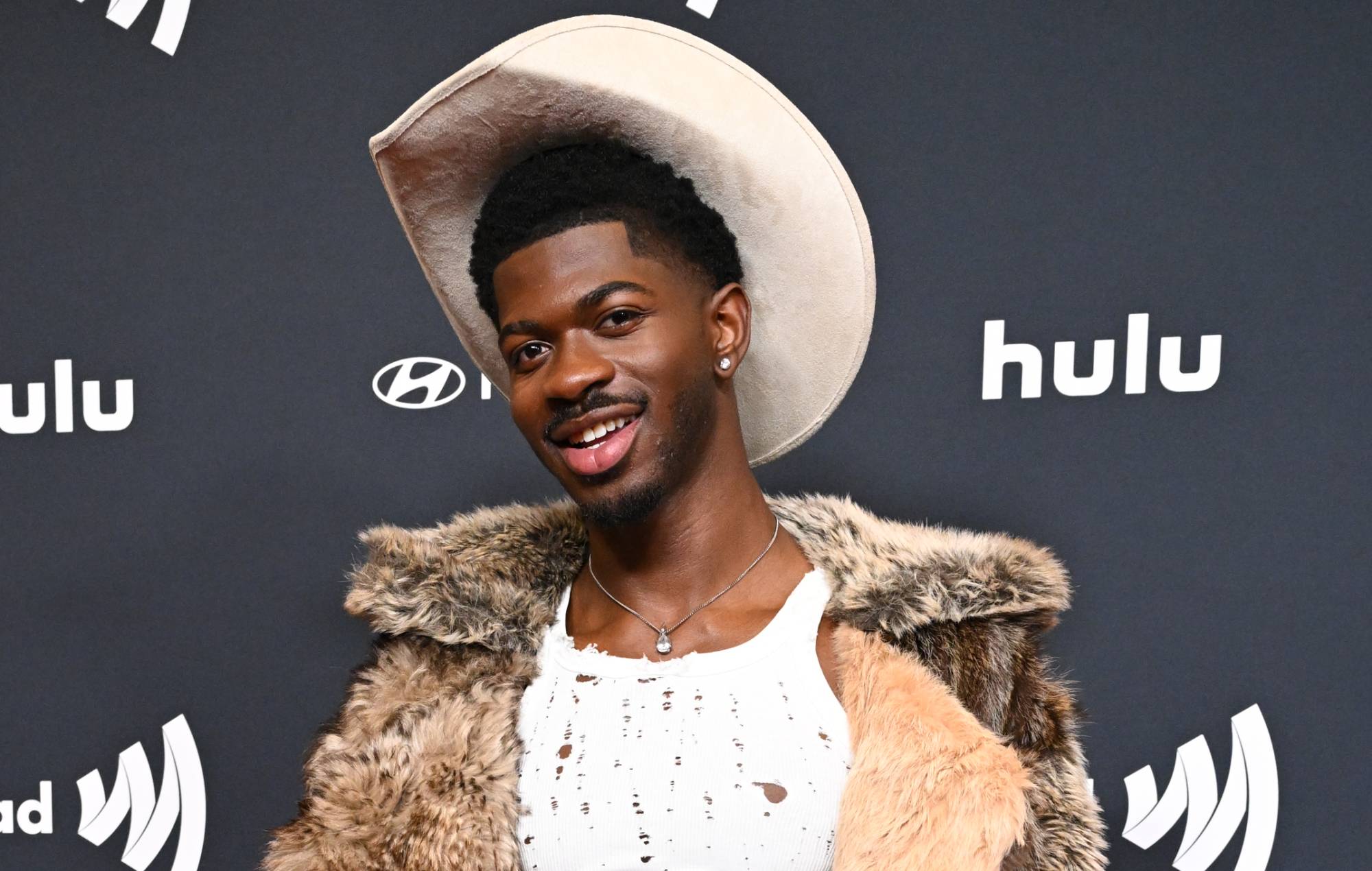 Lil Nas X шпіталізаваны для магчымай перадазіроўкі пасля абвінавачвання ў супрацоўнікаў міліцыі ў Лос -Анджэлесе