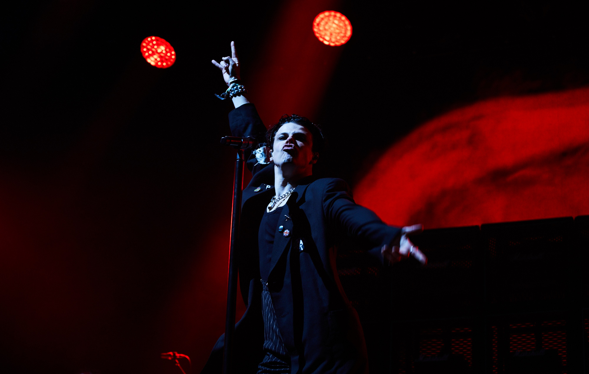 Yungblud абвяшчае пра адкрыццё ўласнага лонданскага месца, "прыгожа рамантызаваны выпадкова траўмаваны"
