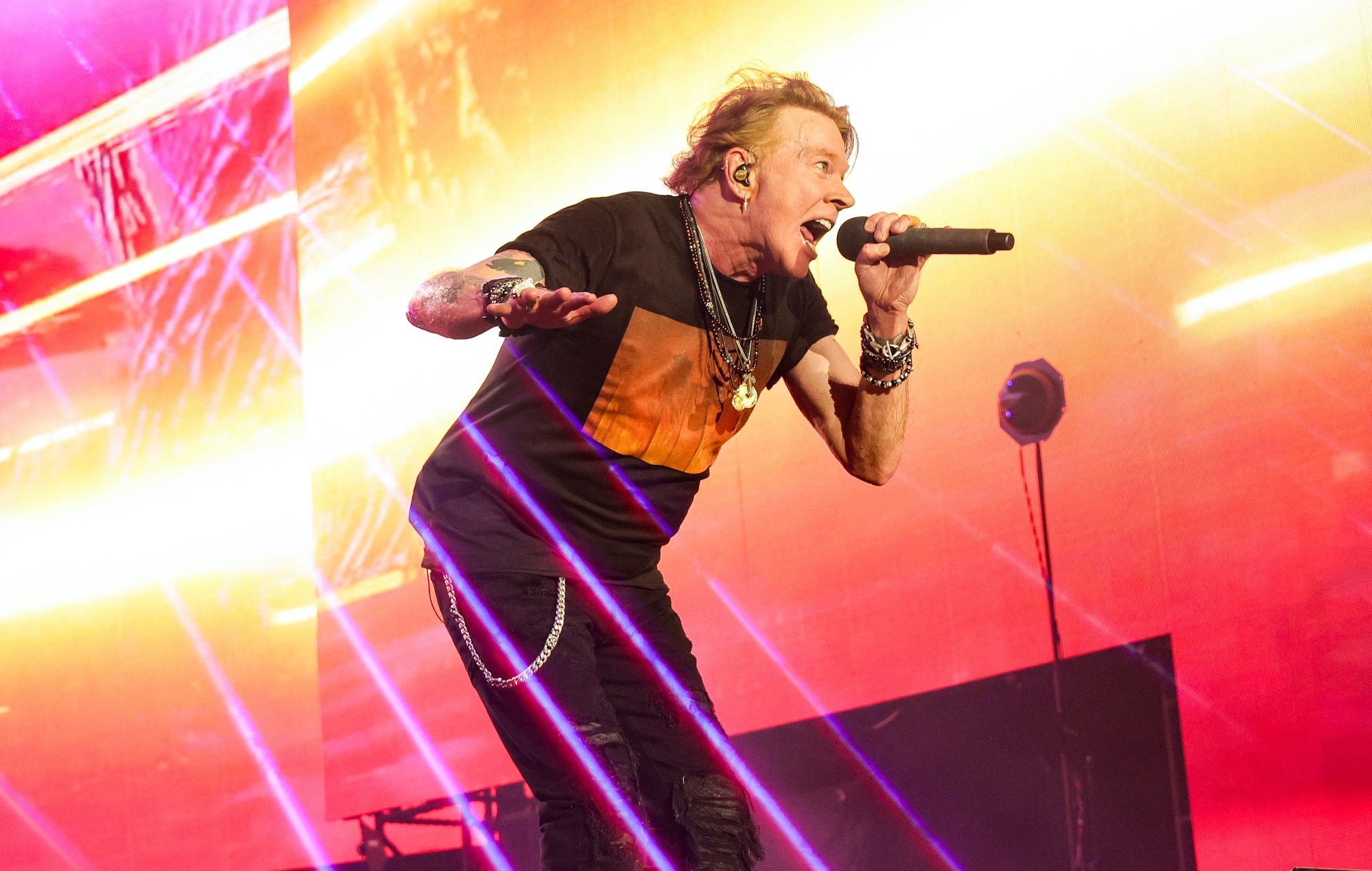 Guns N 'Roses' Axl Rose запускае новы графічны раман Cyberpunk «Апетыт да разбурэння»