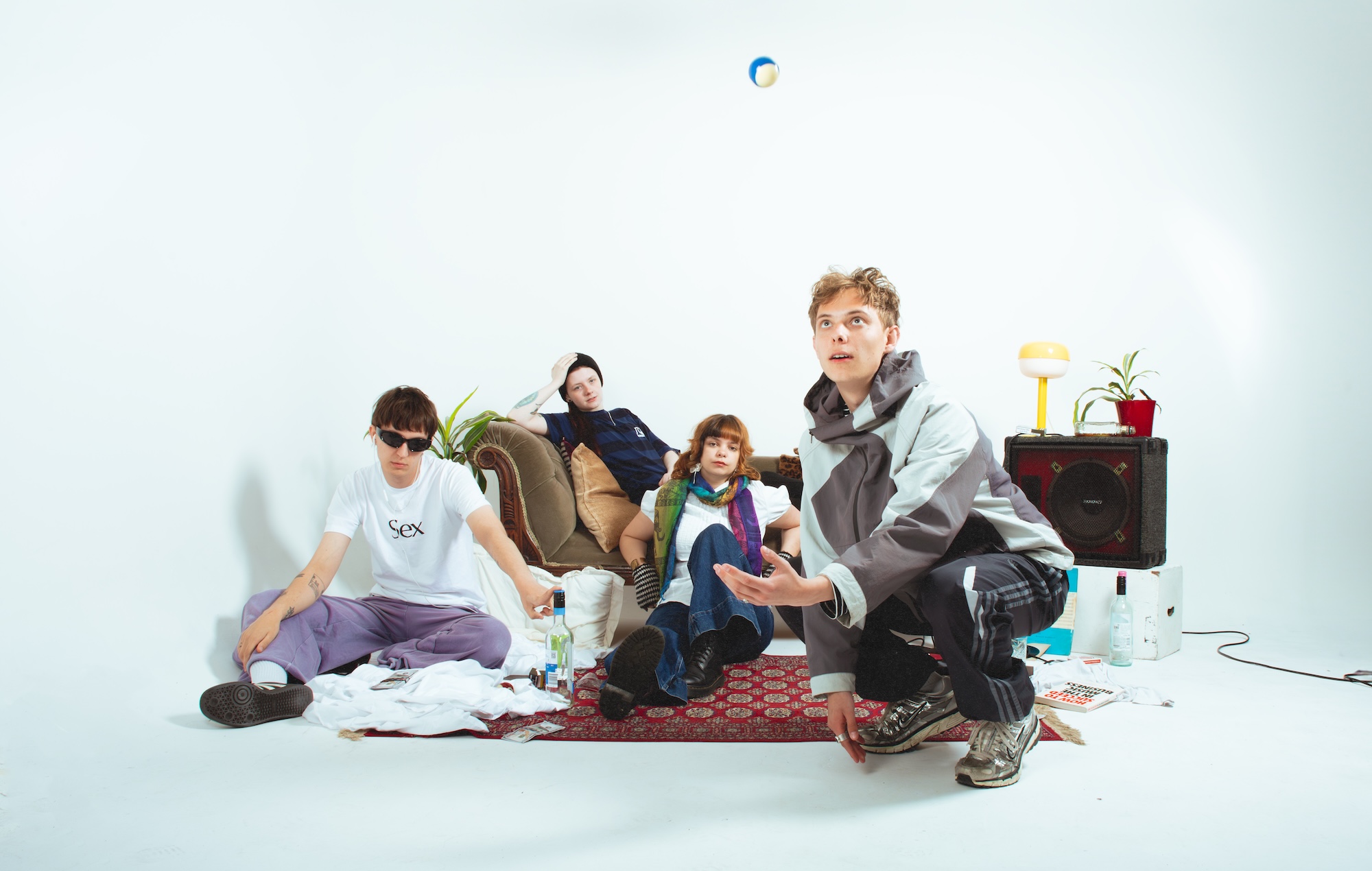 Брыстальскія панкі, якія прыносяць святло ў цёмныя часы