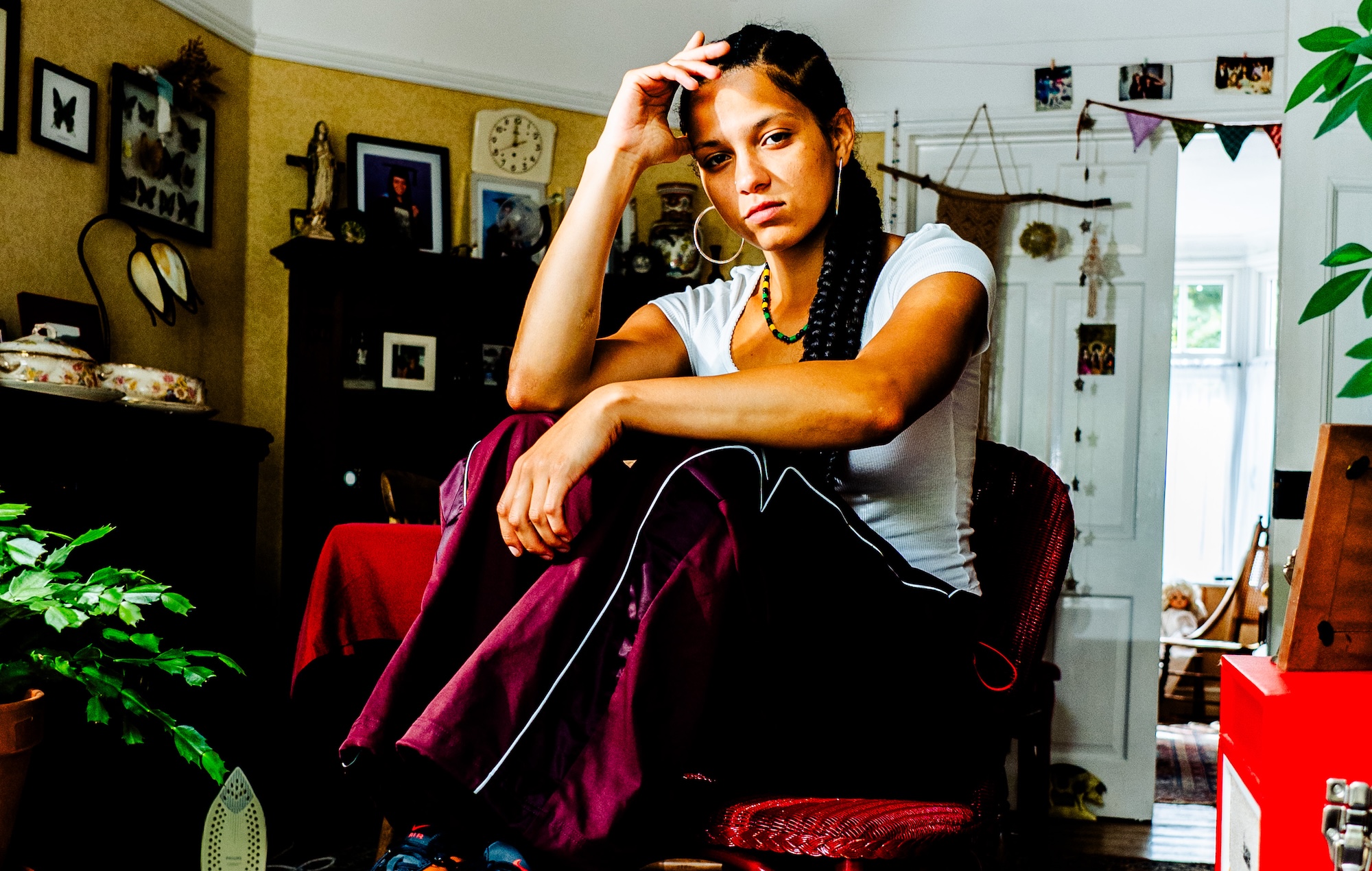 Інтраспектыўны рэп -апавядальнік ператварае імкненне ў рэальнасць