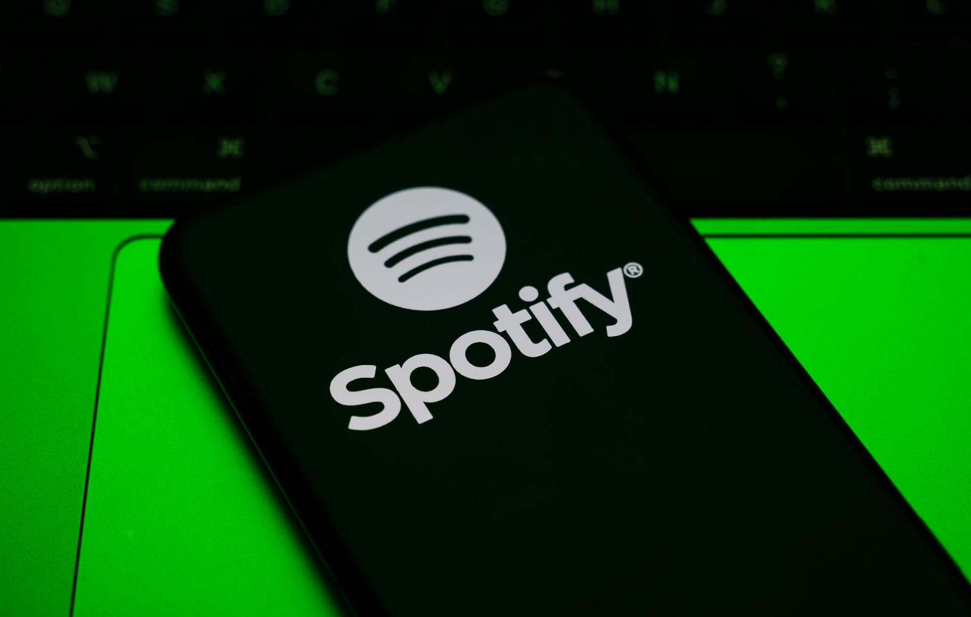 Карыстальнікі Spotify цяпер могуць сачыць за сваімі любімымі музычнымі пляцоўкамі