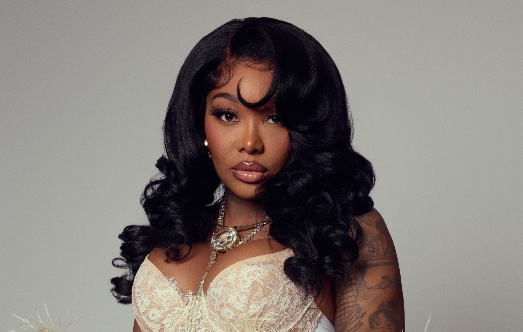 Summer Walker – агляд «Нарэшце ўсё скончана»: супярэчлівая, раскошная паездка праз рост і хаос