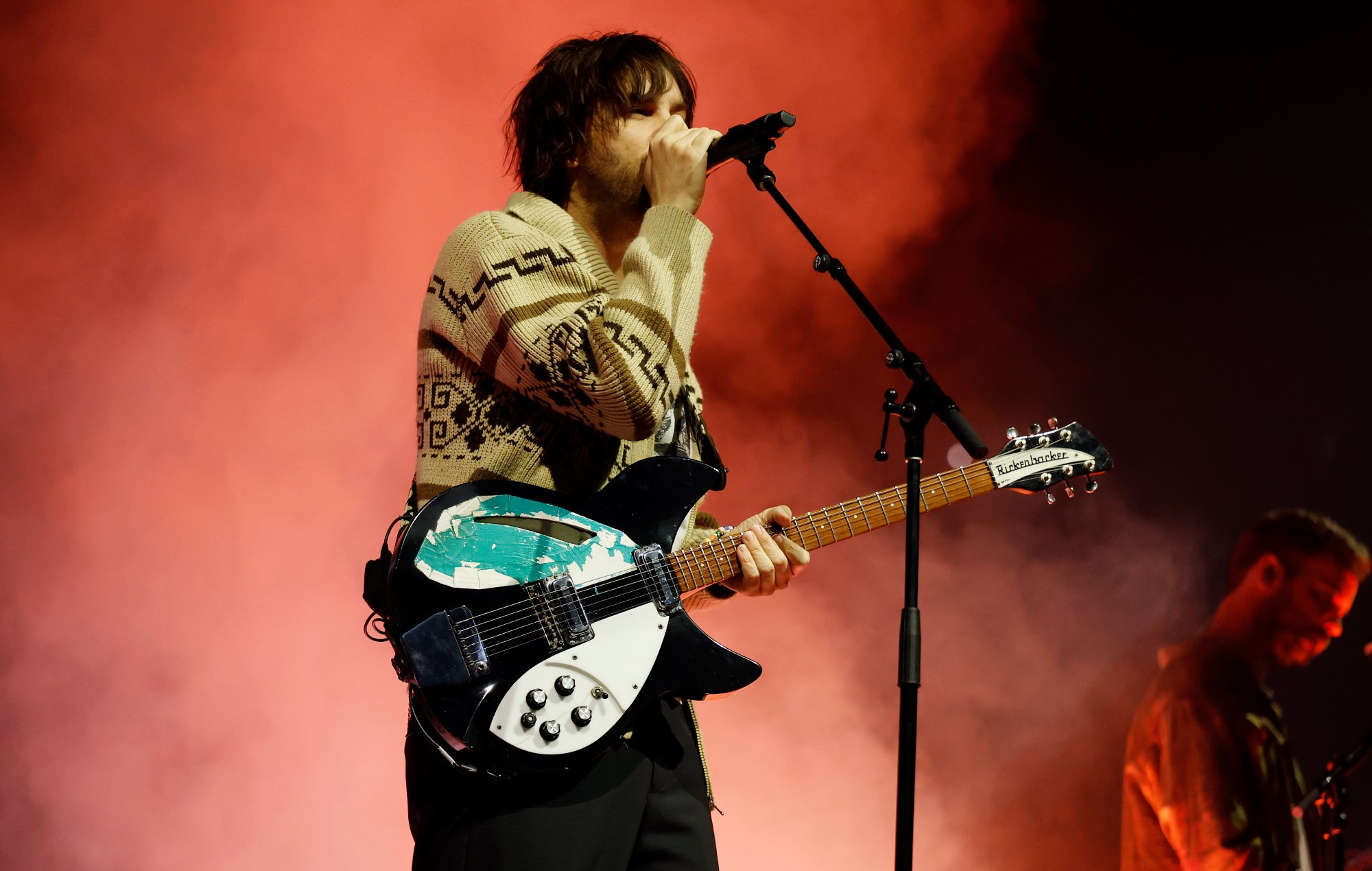 Глядзіце, як Tame Impala выконвае "Sundown Syndrome" упершыню за сем гадоў на канцэрце на Хэлоўін
