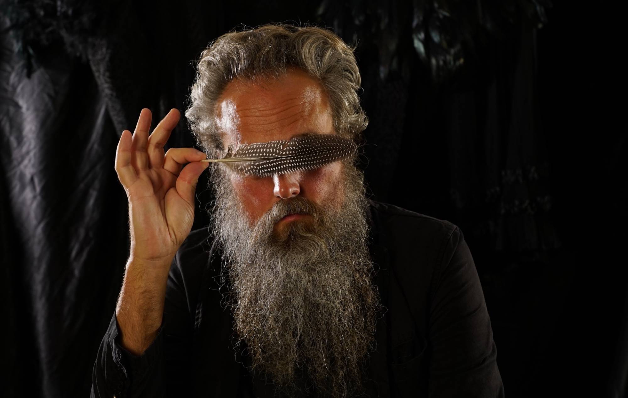Iron & Wine анансуюць новы альбом "Hen's Teeth" шчырым сінглам "In Your Ocean"