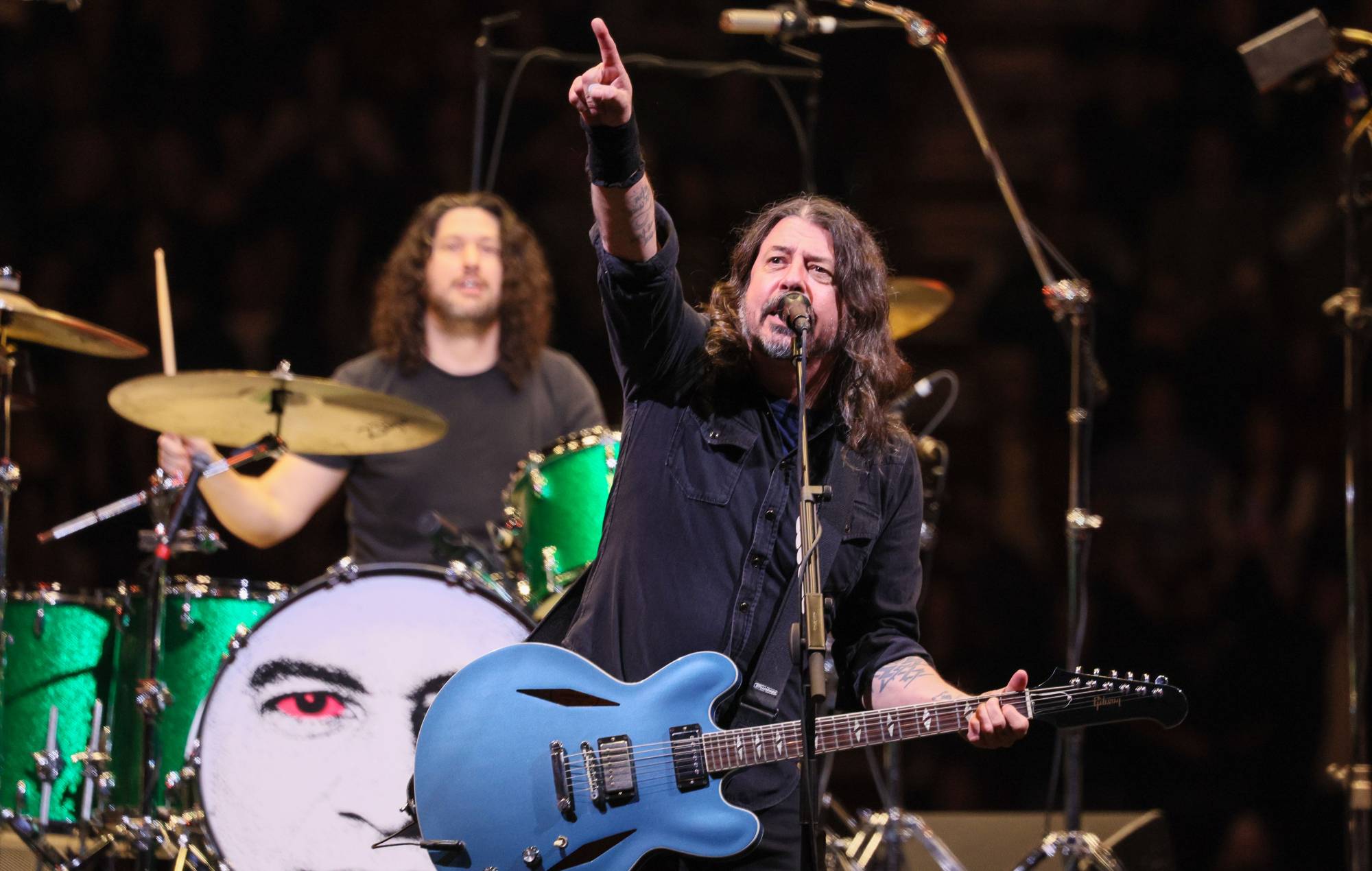 Дэйв Грол кажа, што Foo Fighters скончылі свой новы альбом "на днях"