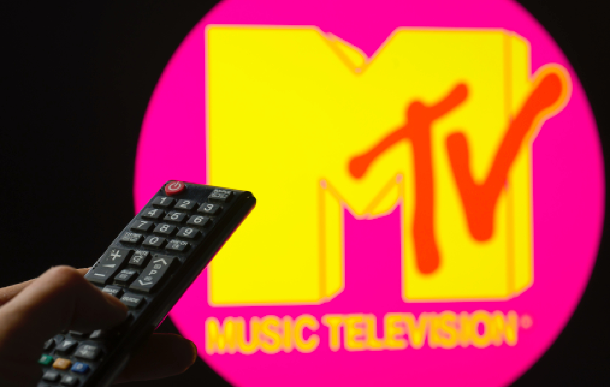 хтосьці аднаўляў дні славы MTV з кожнага дзесяцігоддзя