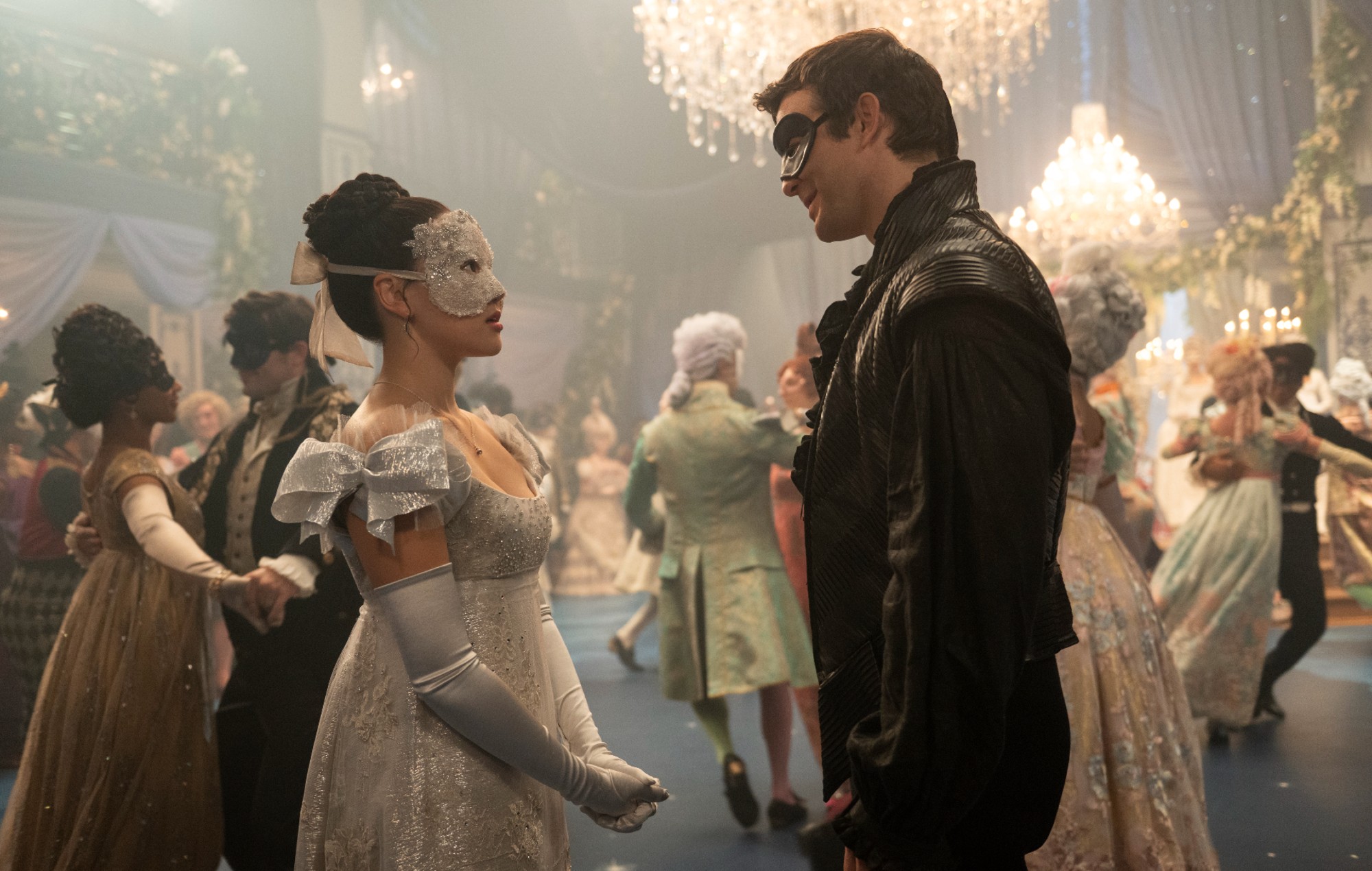 Чацвёрты сезон "Брыджэртана" будзе паказваць аркестравыя каверы на Charli XCX, Billie Eilish і інш.