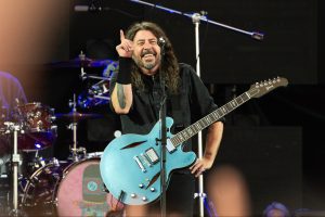 Маленечкае шоу Foo Fighters “Live At St James’ Church” у Дубліне будзе транслявацца па ўсім свеце на гэты Вялікдзень