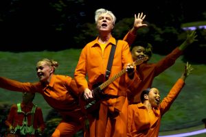 Дэвід Бірн прадстаўляе мноства класічных твораў Talking Heads на кінатэатры Coachella 2026