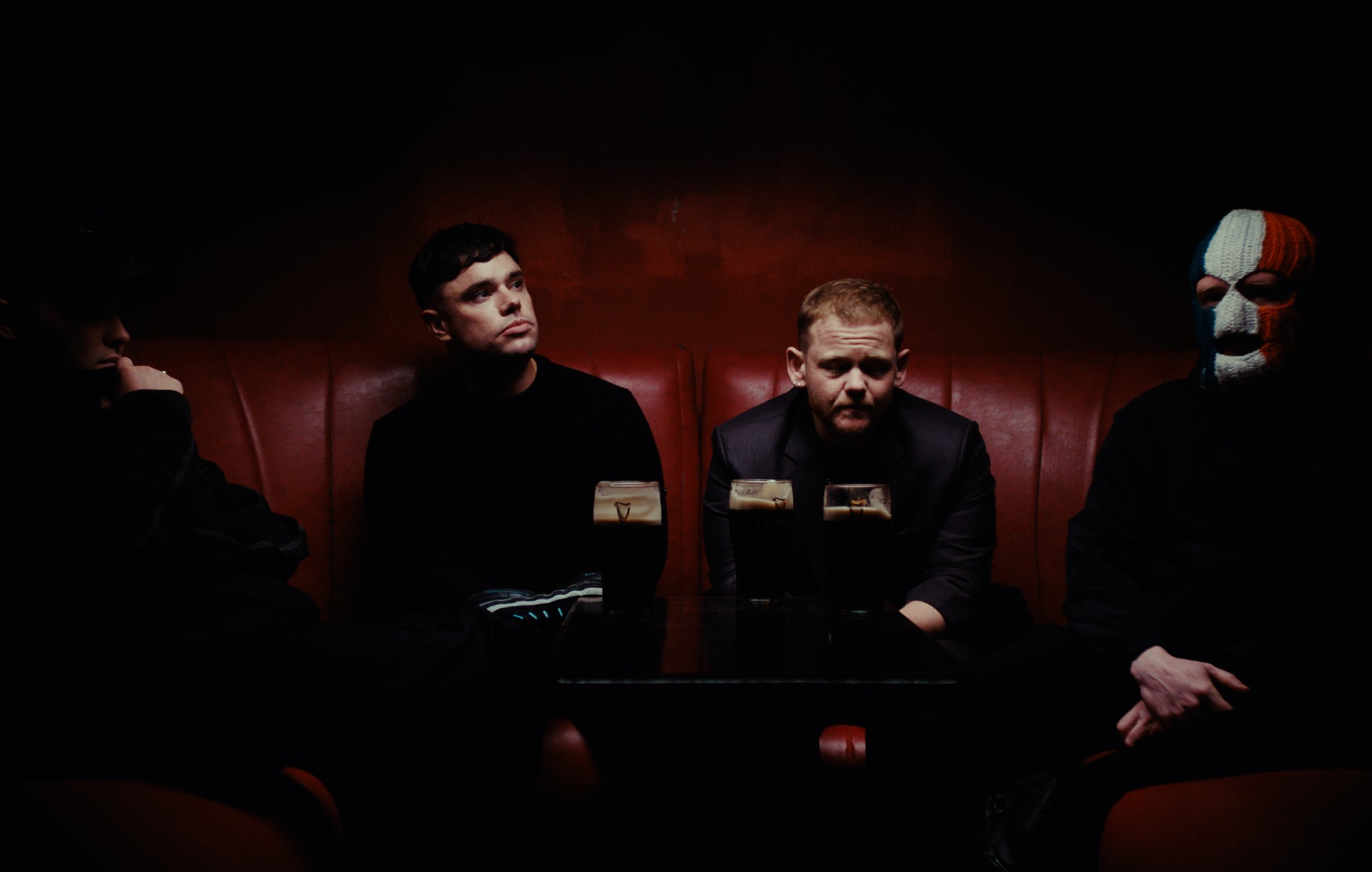 Каленная чашачка аб дэпрэсіі, страце і самагубстве ў хвалюючым 12-хвілінным кароткаметражным фільме «Irish Goodbye» з удзелам Кае Тэмпэст