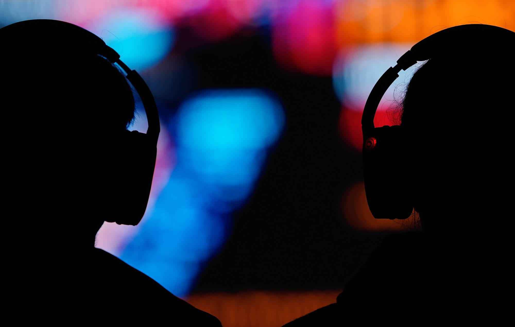 Шкодныя хімічныя рэчывы, якія парушаюць гармоны, знойдзены ў больш чым 81 мадэлі навушнікаў