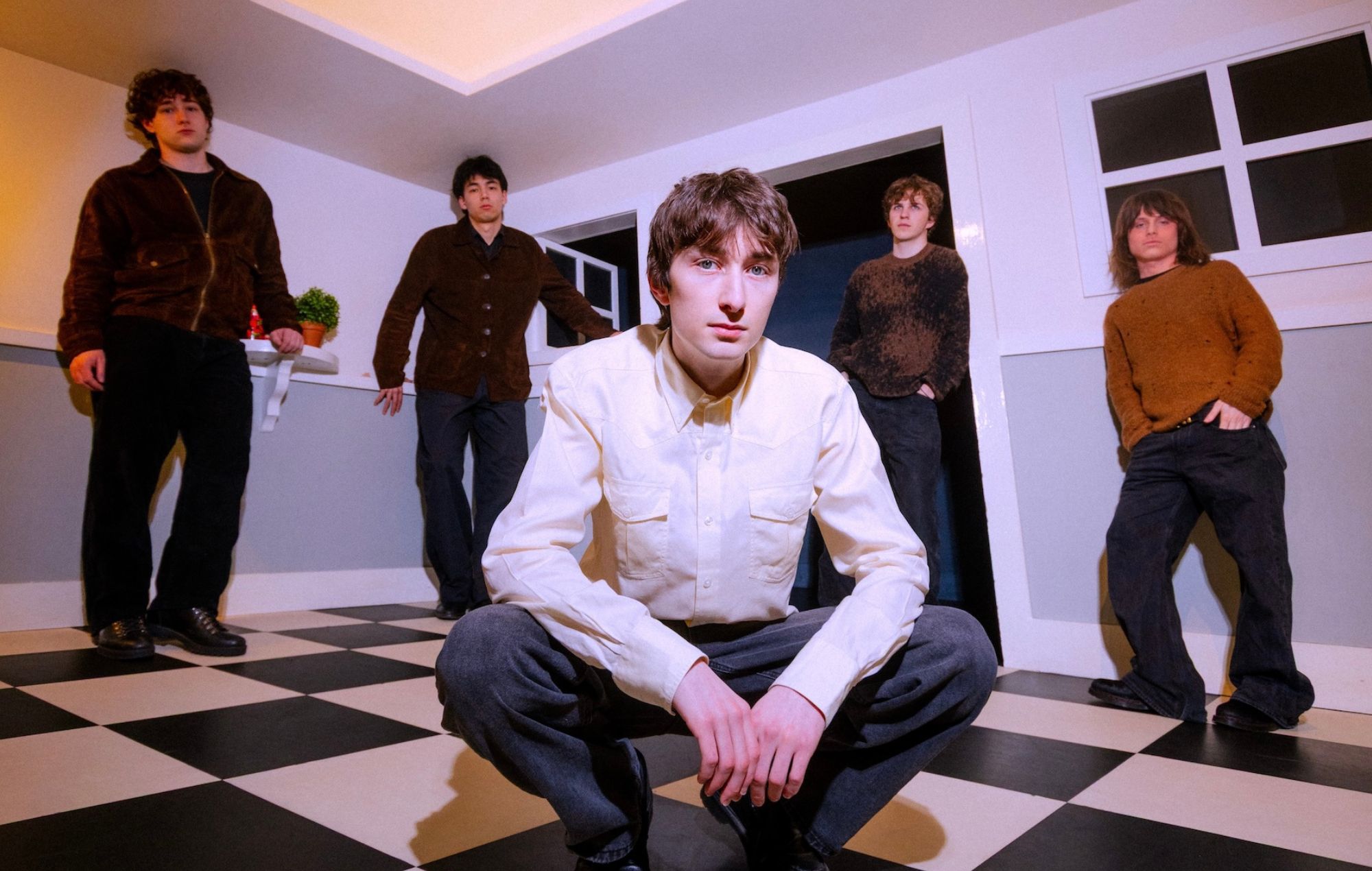 The Guest List анансуюць дэбютны альбом "Something Real" з эмацыйным сінглам "You Should Care"