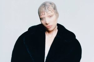 кароткі, але п’янлівы апошні раунд ад іконы шведскай альт-поп музыкі