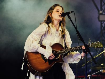 Paris Paloma ахвяруе частку кожнага білета на тур па Вялікабрытаніі і Еўропе дабрачыннай арганізацыі па абароне правоў дзяўчынак Plan International UK