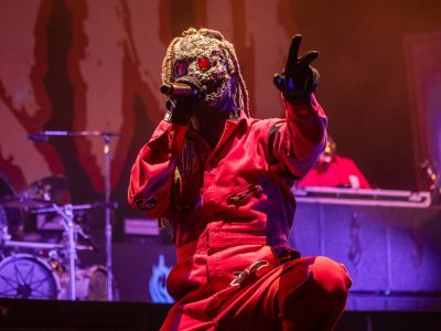 Аб’яўлены поўны выпуск “Look Outside Your Window” Slipknot