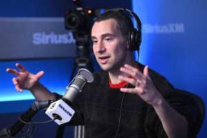 Джэк Антонаў каментуе Ticketmaster, сцвярджаючы, што яны “злавілі скальпераў”, якія куплялі білеты Гары Стайлза: “Вы злавілі сябе?”