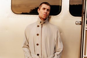 Ліам Галахер пацверджаны ў якасці амбасадара манчэстэрскай дабрачыннай музычнай арганізацыі Brighter Sound з шанцам выйграць распрададзеныя красоўкі Adidas Spezial LG Achille SPZL