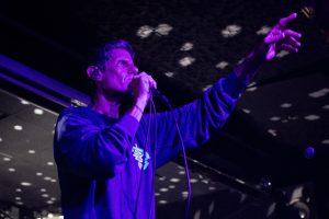Майк Д з Beastie Boys выступае сольна і падтрымлівае дзіўныя пляцоўкі