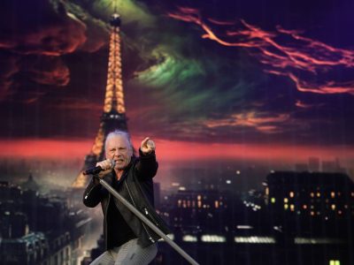 Iron Maiden забараняюць тэлефонную зону для стаяння на Парыжскай арэне