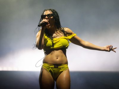 Charli XCX абвяшчае 2026 Паўночнаамерыканскі тур “Музыка, мода, кіно”