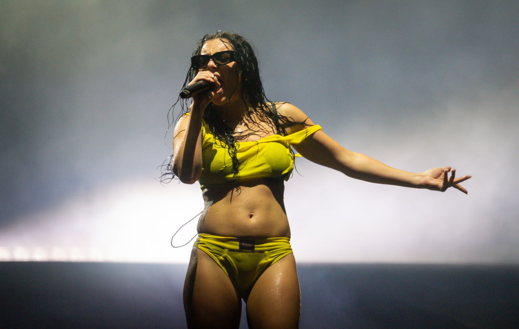 Charli XCX абвяшчае 2026 Паўночнаамерыканскі тур "Музыка, мода, кіно"